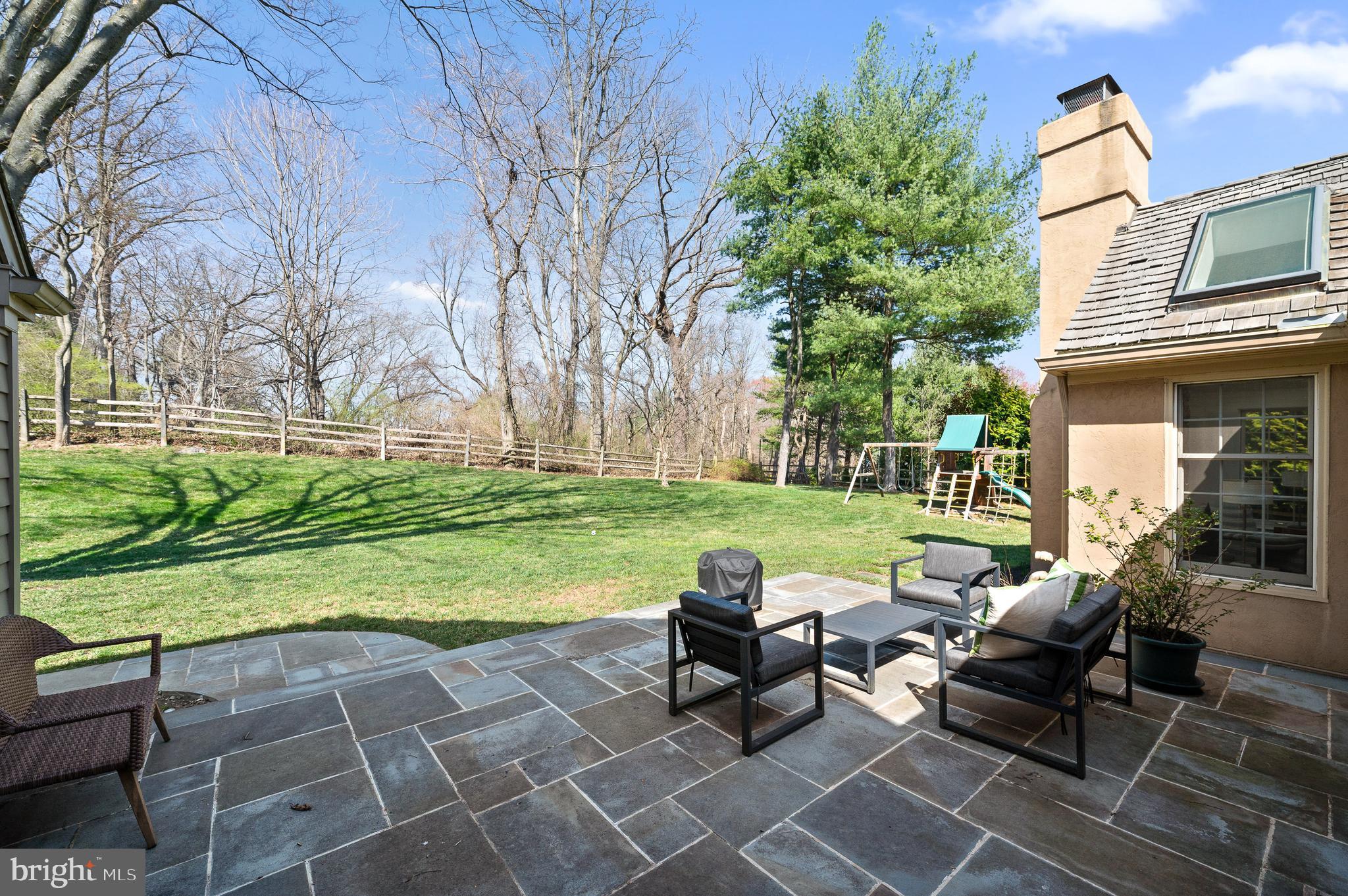 RAVENSCLIFF - Residential