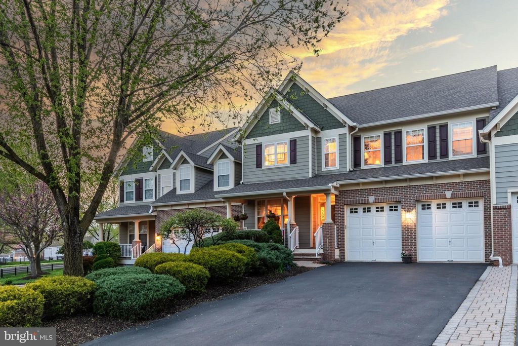 Photo of 301 Holcombe Way, LAMBERTVILLE, NJ 08530 (MLS # NJHT2004810)