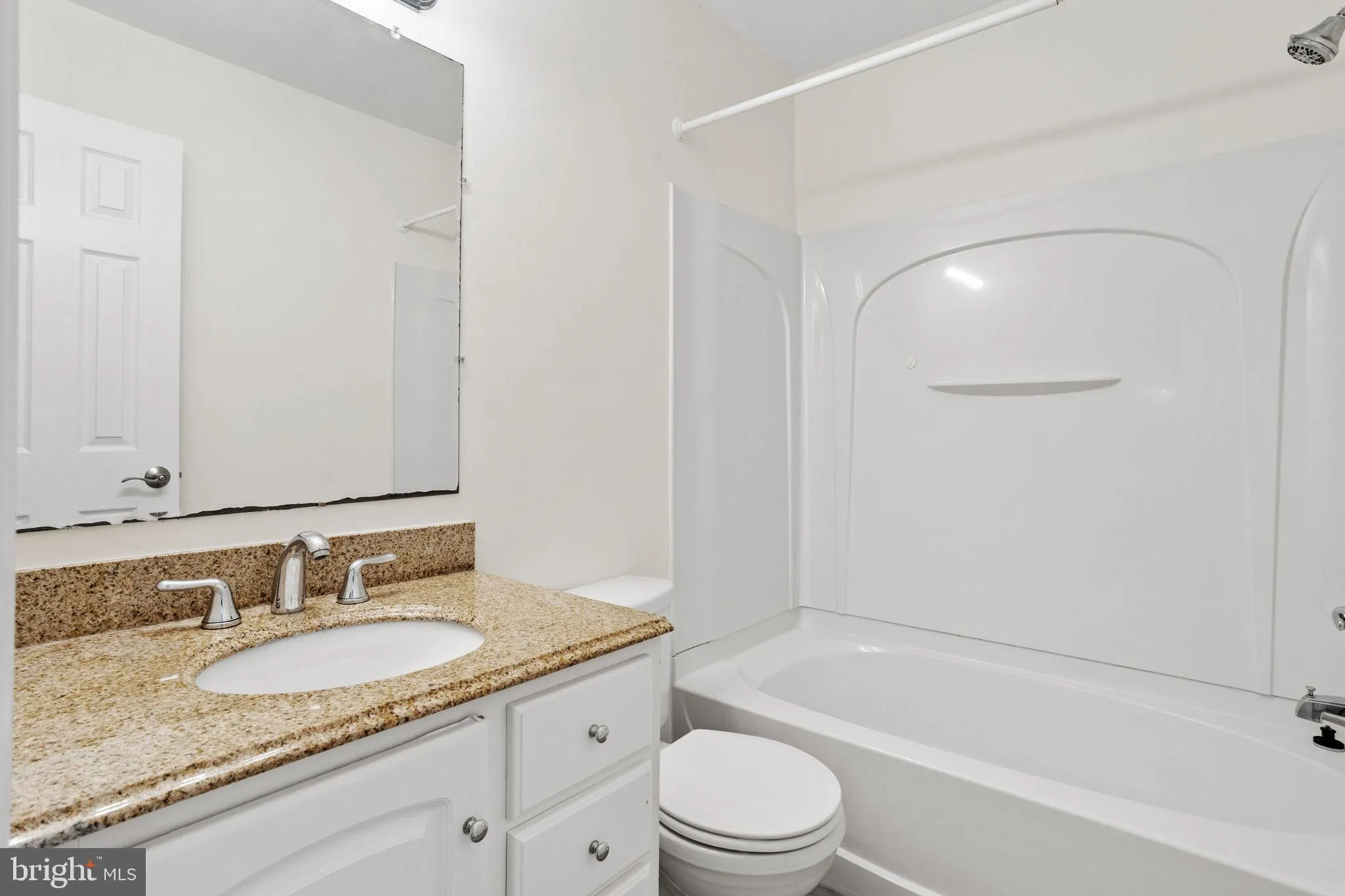 Marlton, New Jersey 08053, United States, 3 Bedrooms Bedrooms, ,3 BathroomsBathrooms,Residential,Pending,121322