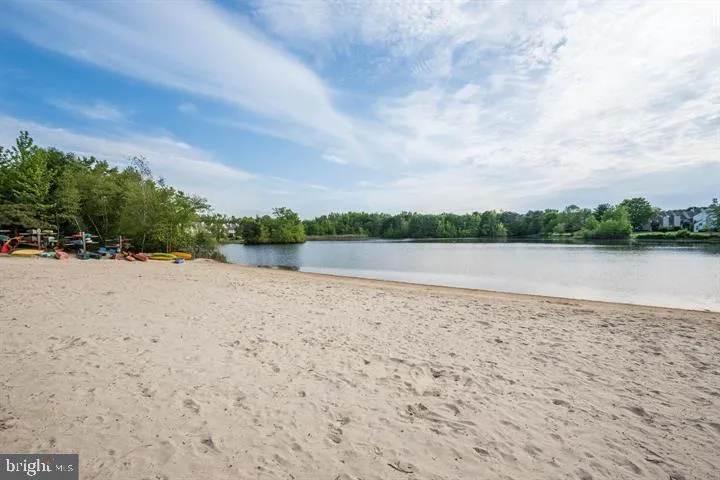 Marlton, New Jersey 08053, United States, 3 Bedrooms Bedrooms, ,3 BathroomsBathrooms,Residential,Pending,121322