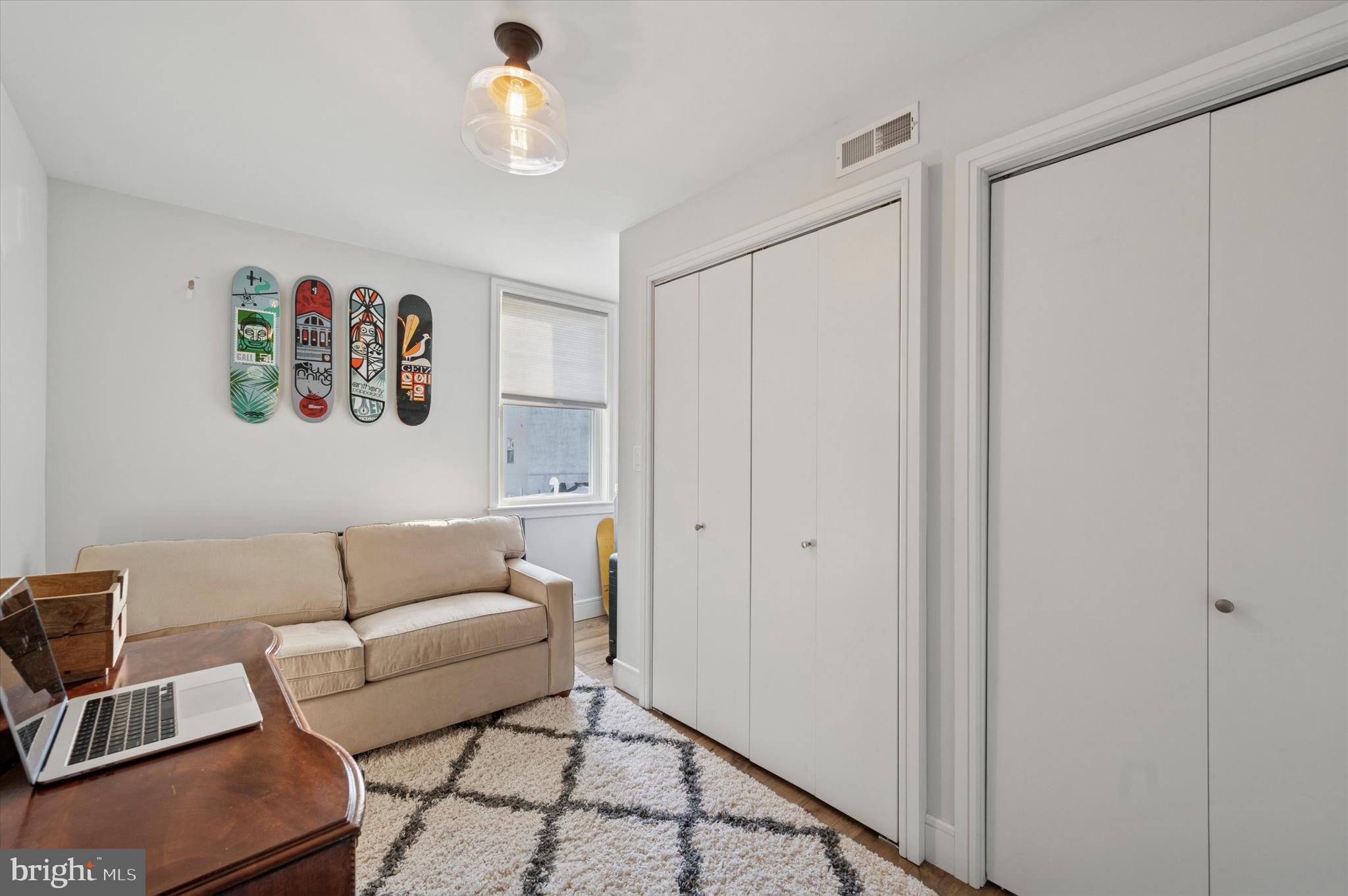 PHILADELPHIA (SOUTH) - Residential