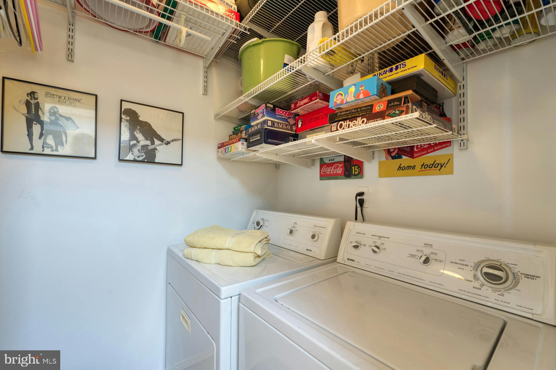 QUEENS ROW - Residential