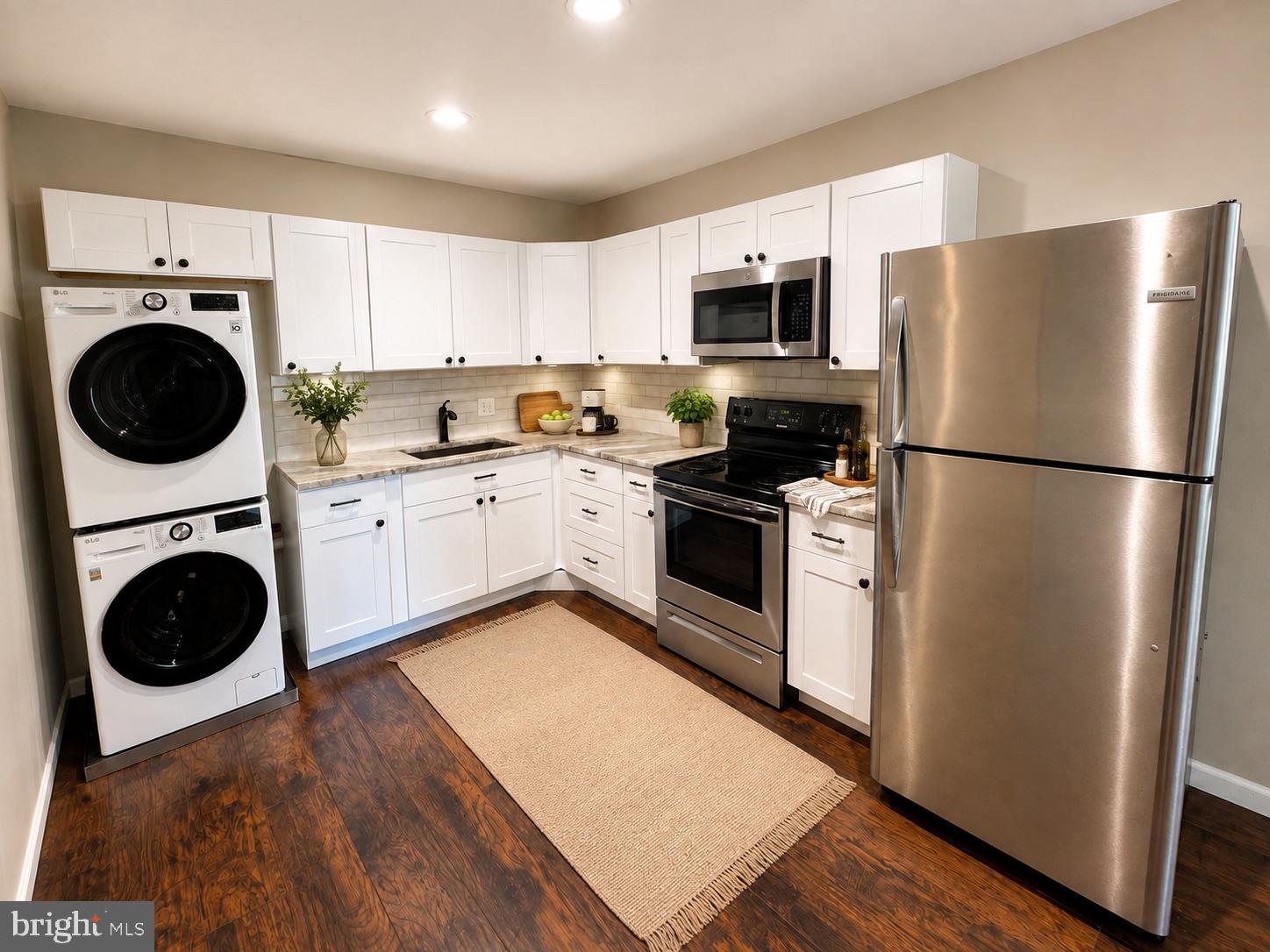 1230 LIBERTE COURT