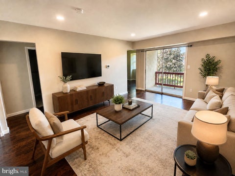 Townhouse For Rent - 1230 Liberte Court<br/> Burlington County, BURLINGTON, NJ 08016
