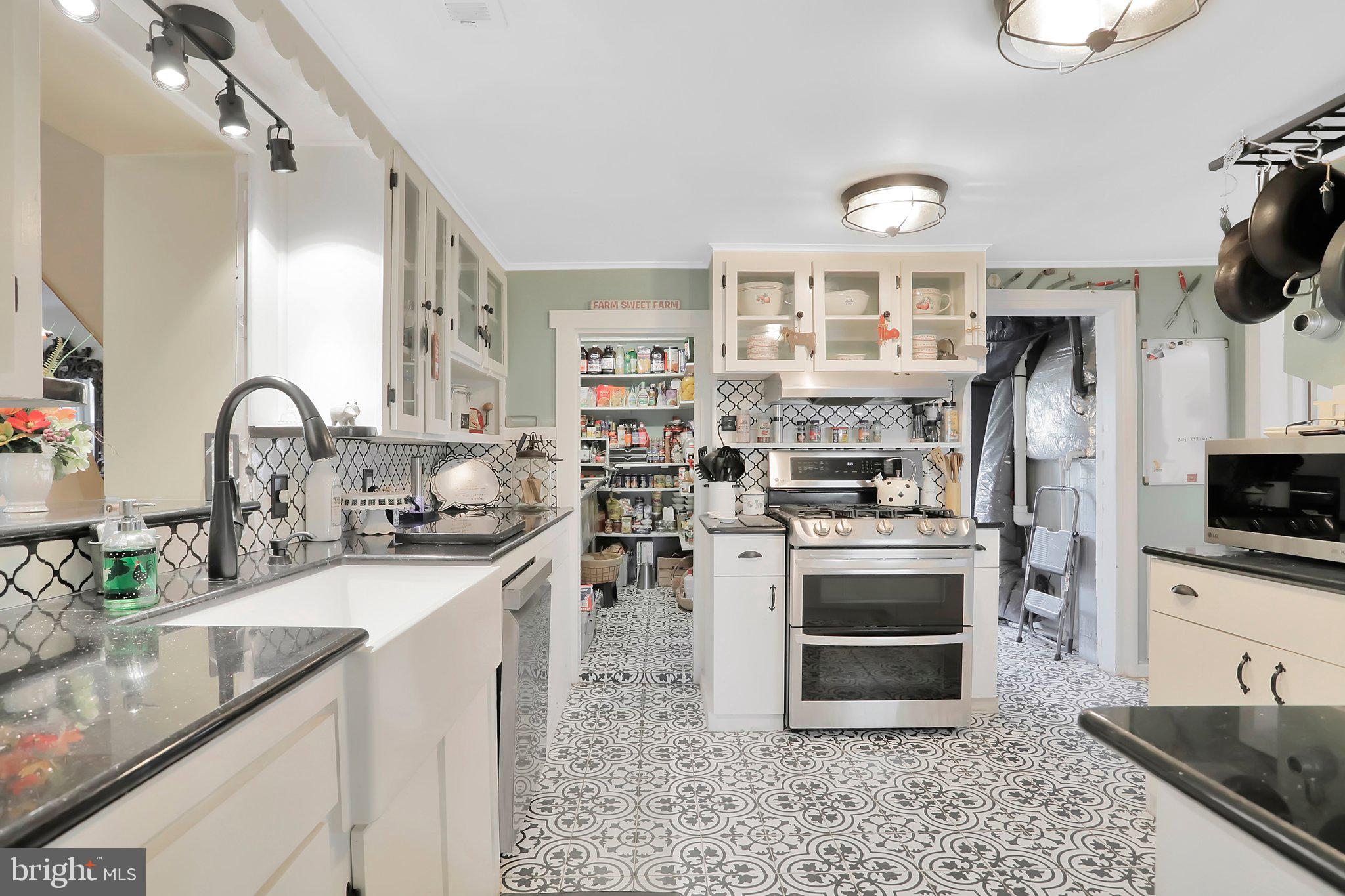 NONE UNRESTRICTED - Residential