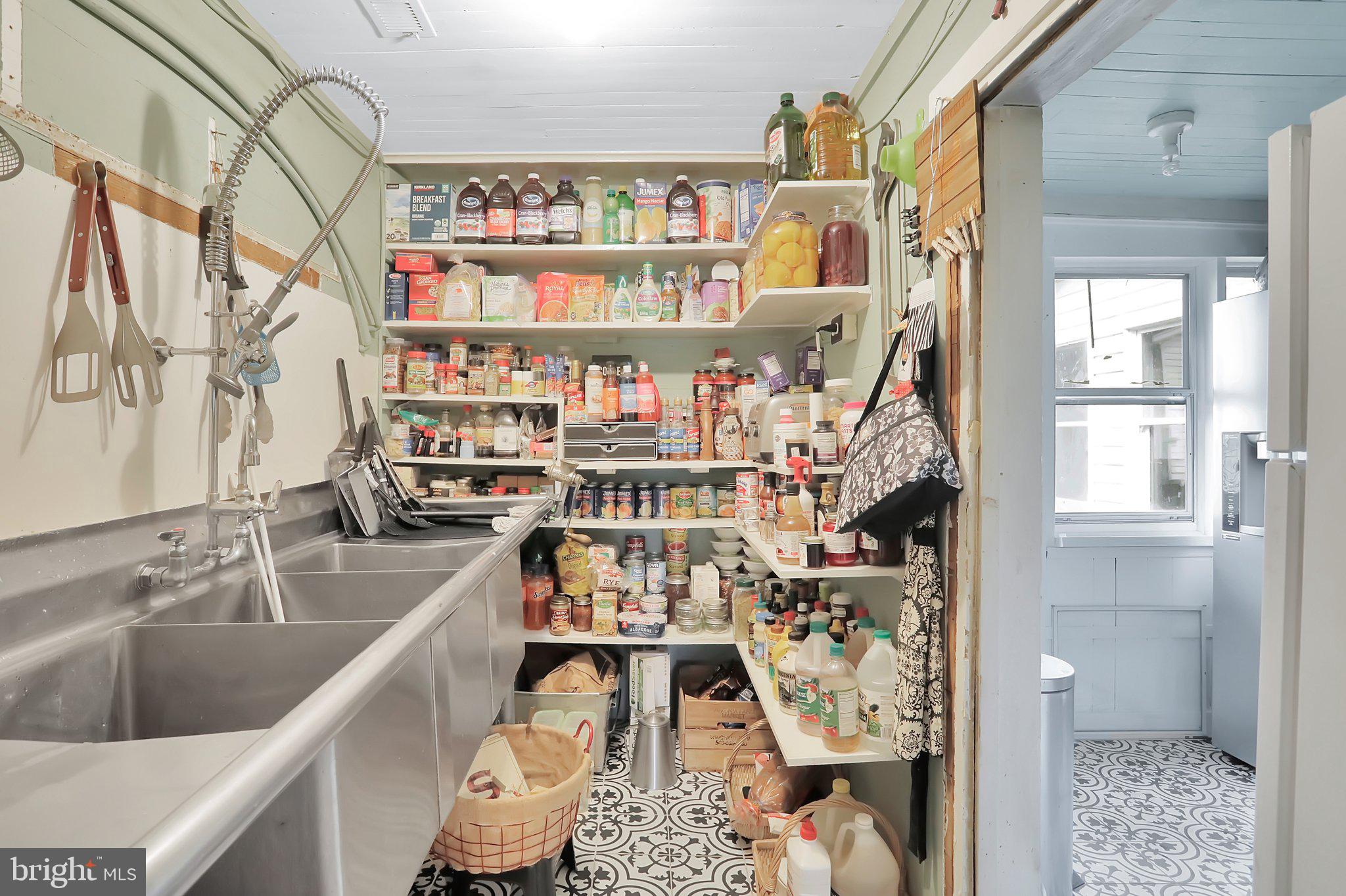 NONE UNRESTRICTED - Residential