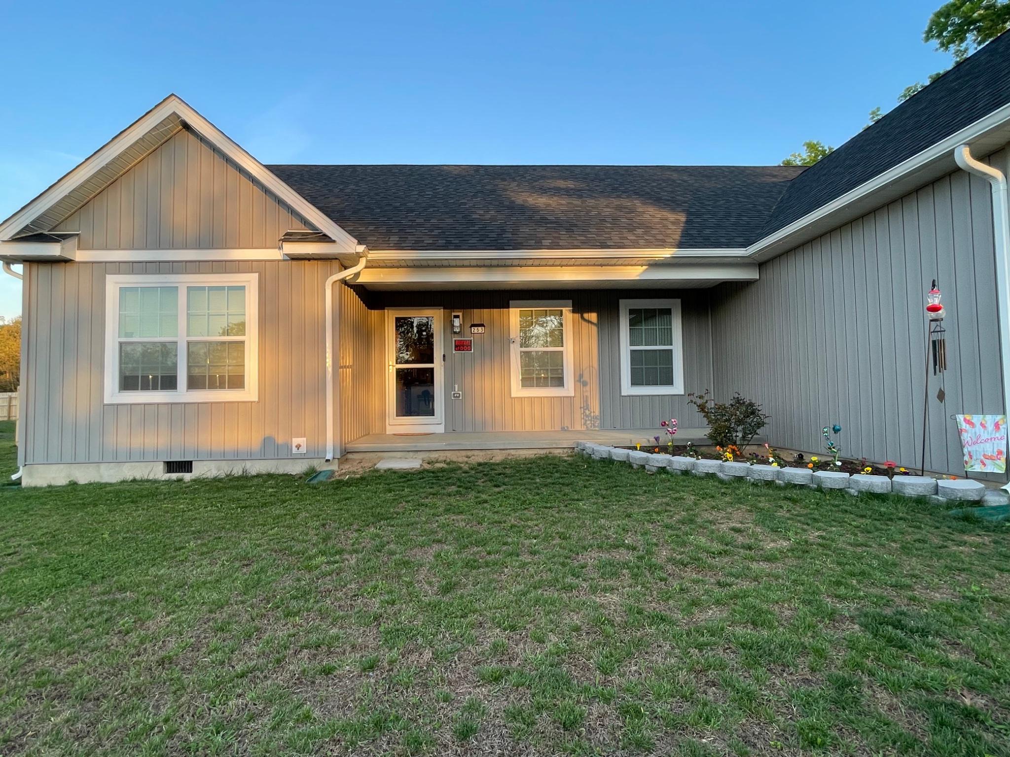 253 GRUBB LNDG LANDING