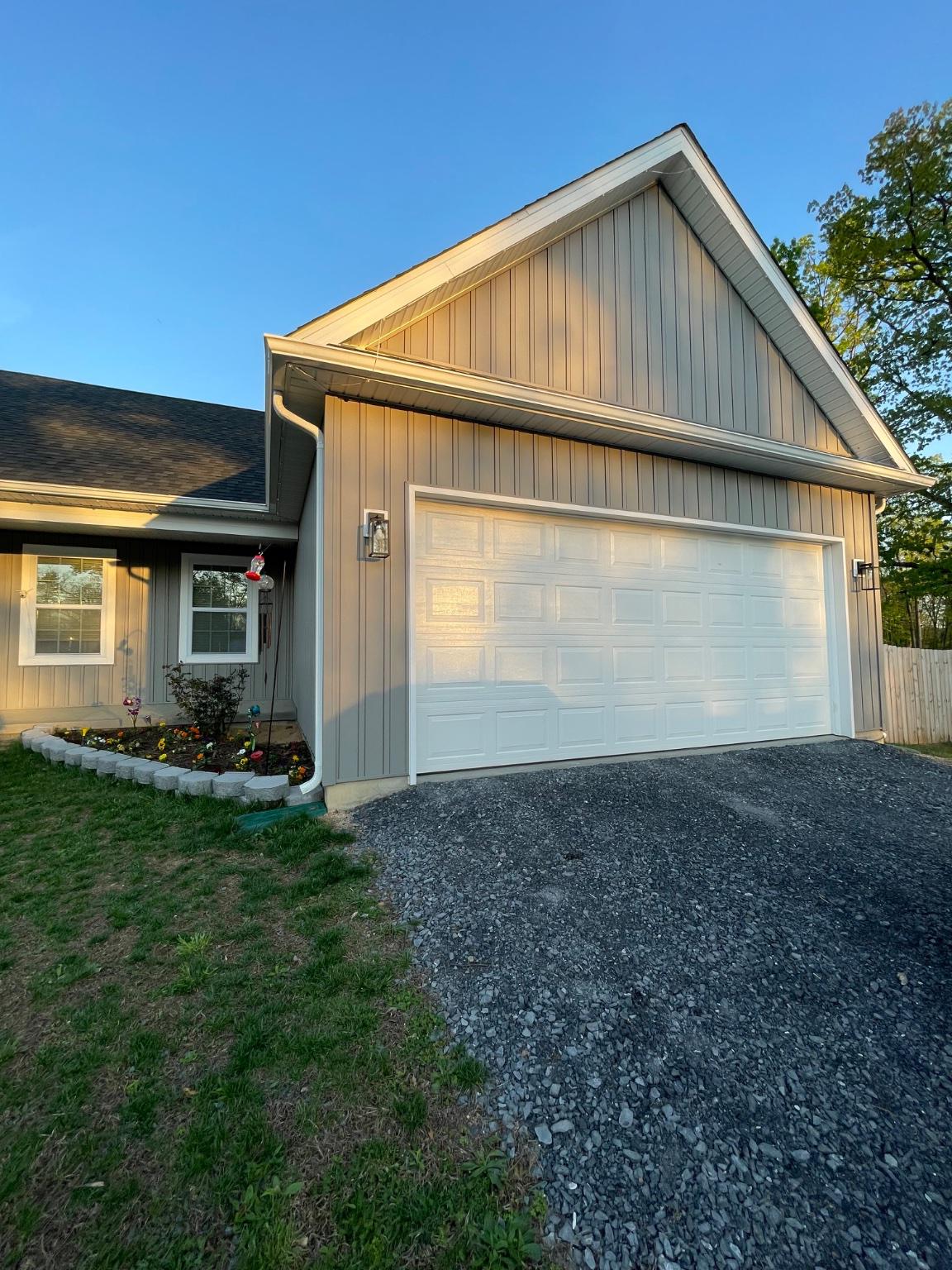 253 GRUBB LNDG LANDING