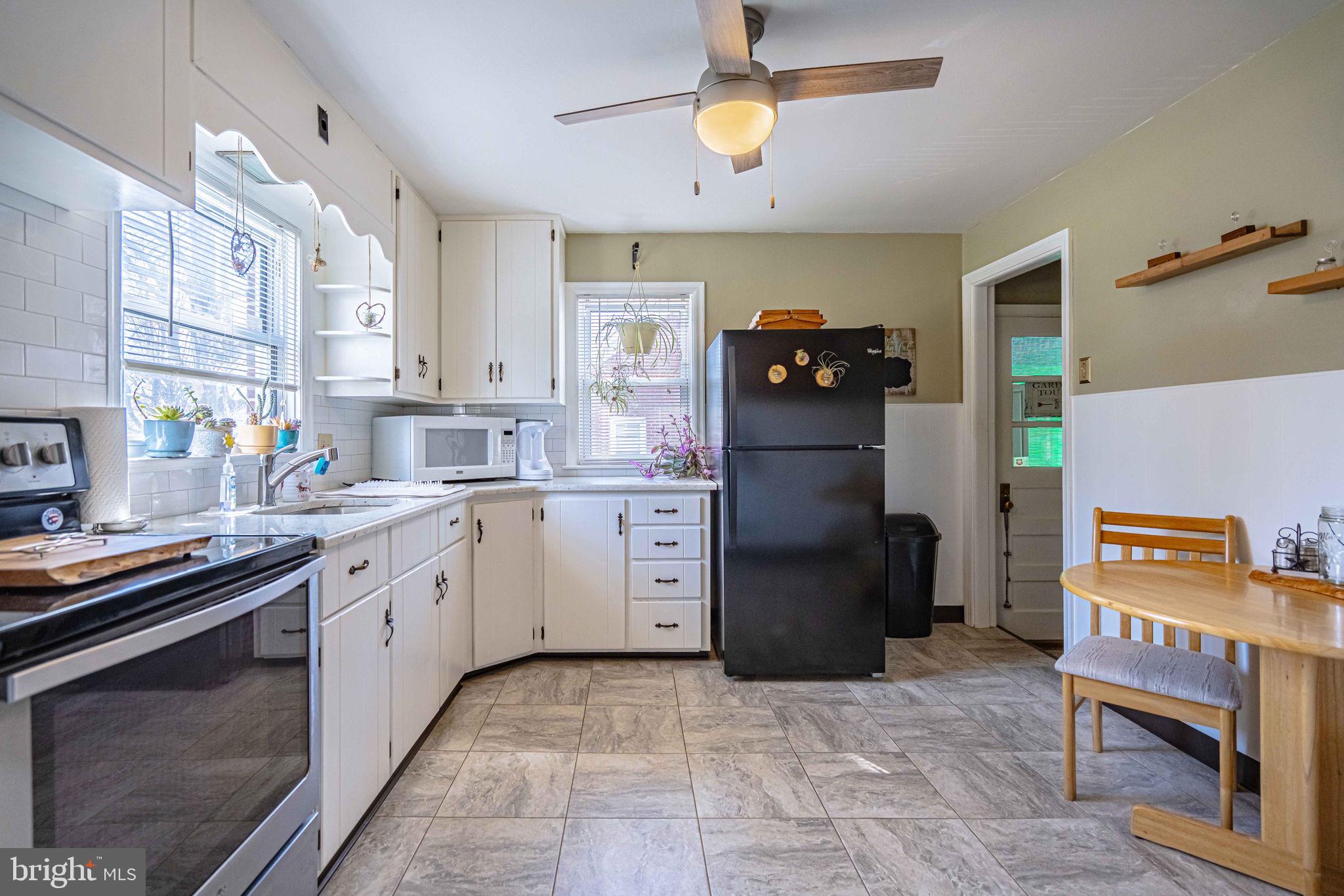 SOUTH TEMPLE HEIGH - Residential