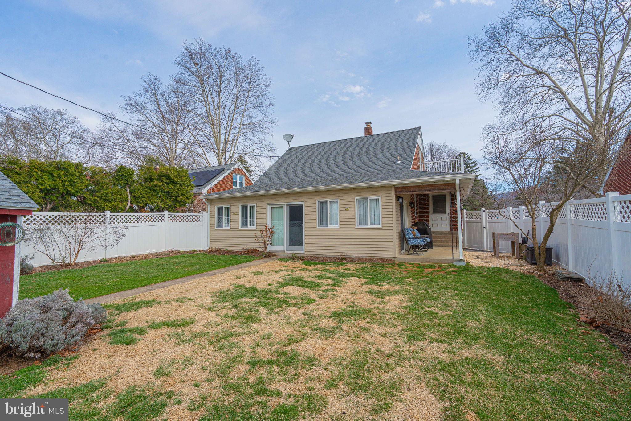 SOUTH TEMPLE HEIGH - Residential