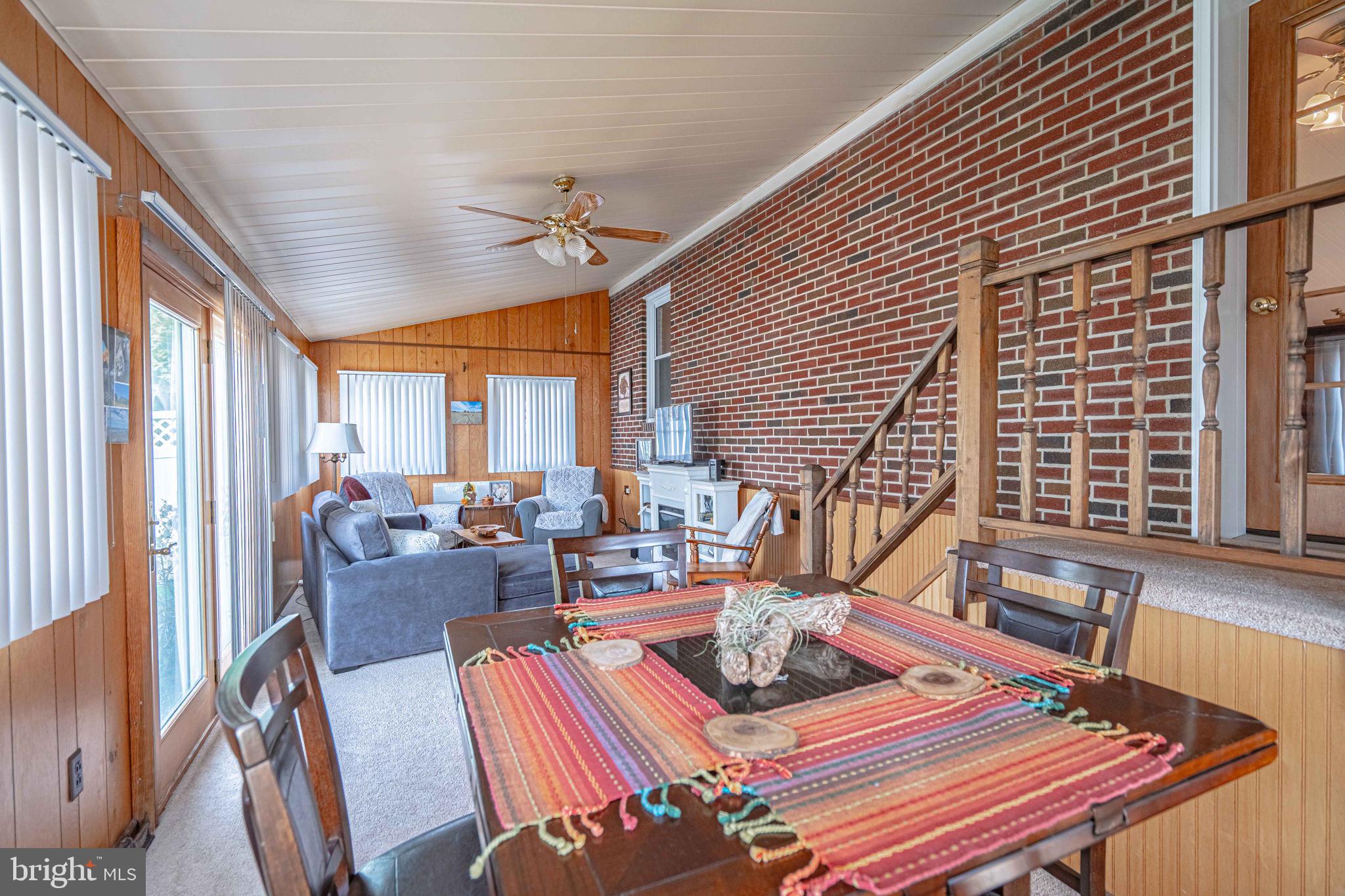 SOUTH TEMPLE HEIGH - Residential