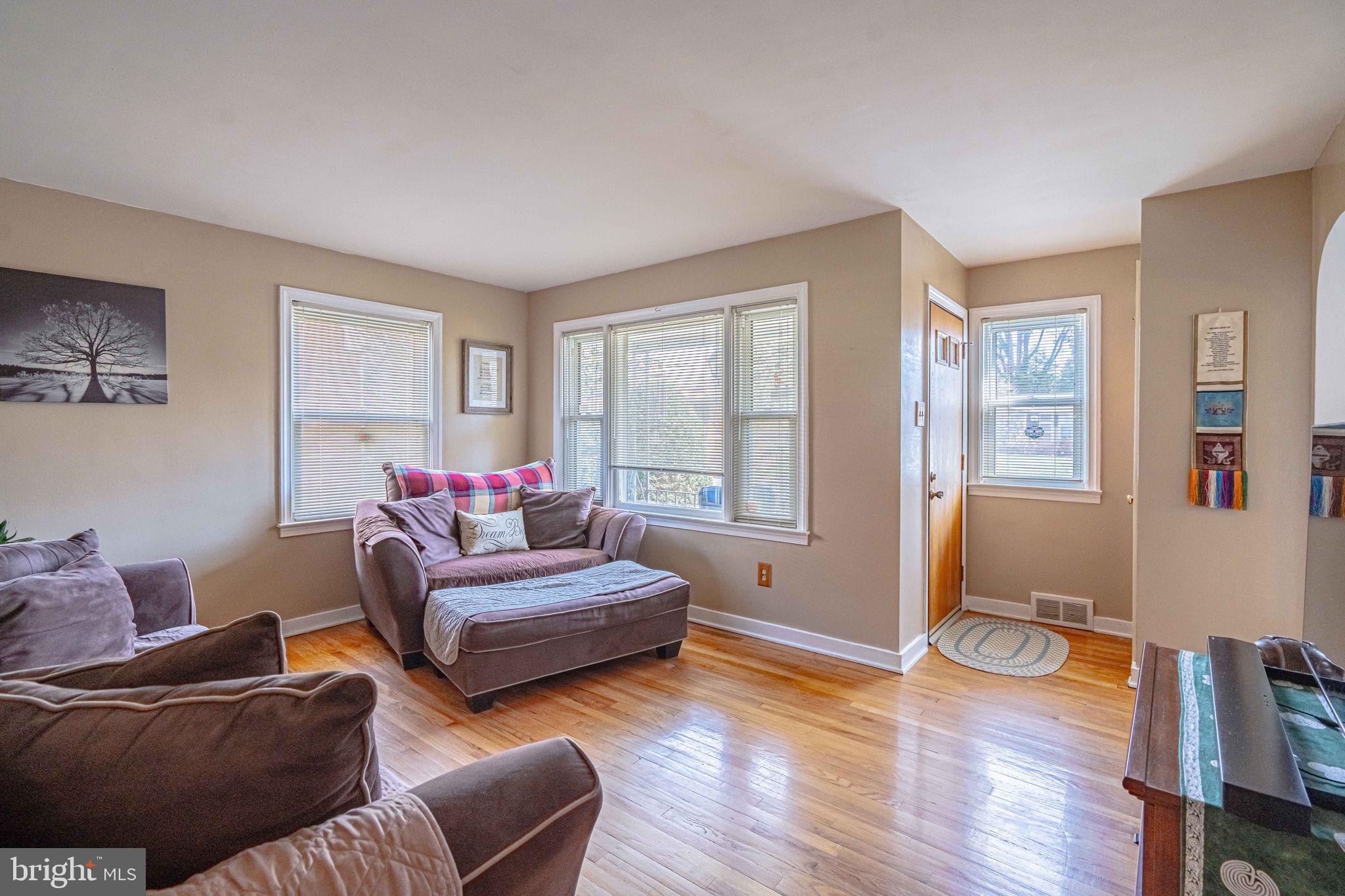 SOUTH TEMPLE HEIGH - Residential