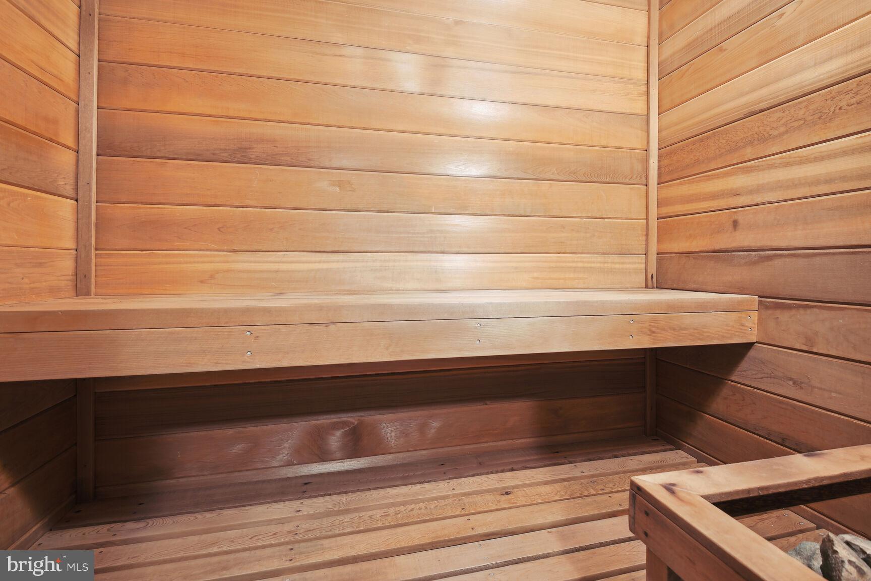 COLLEGE GARDENS - Residential