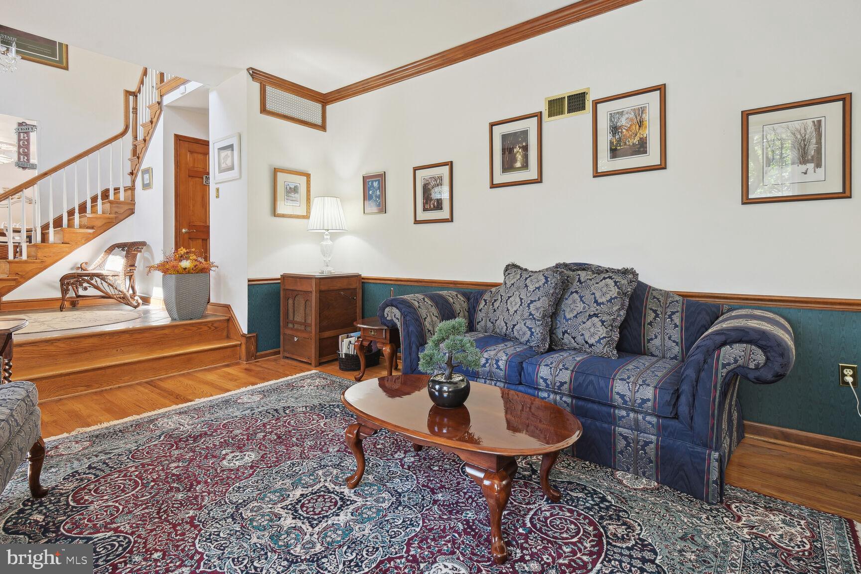 COLLEGE GARDENS - Residential