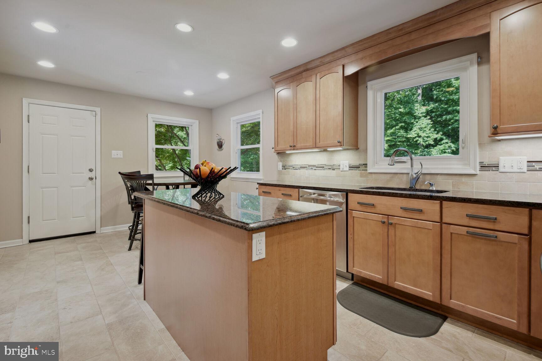 COLLEGE GARDENS - Residential