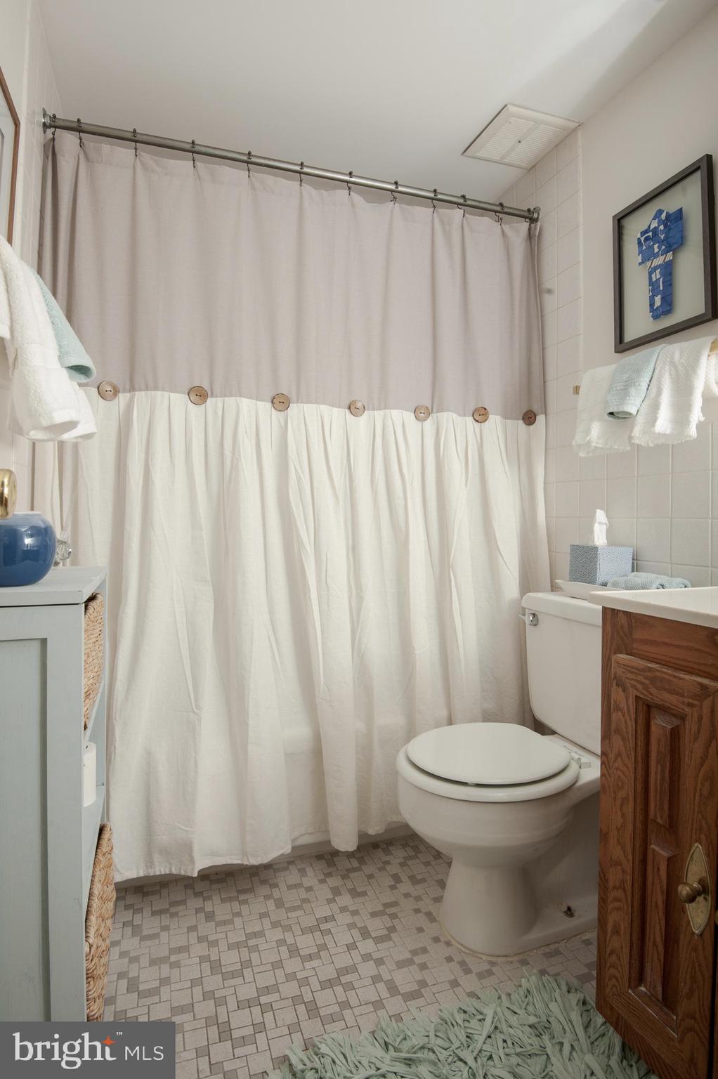 SEVERN HOUSE - Residential Lease