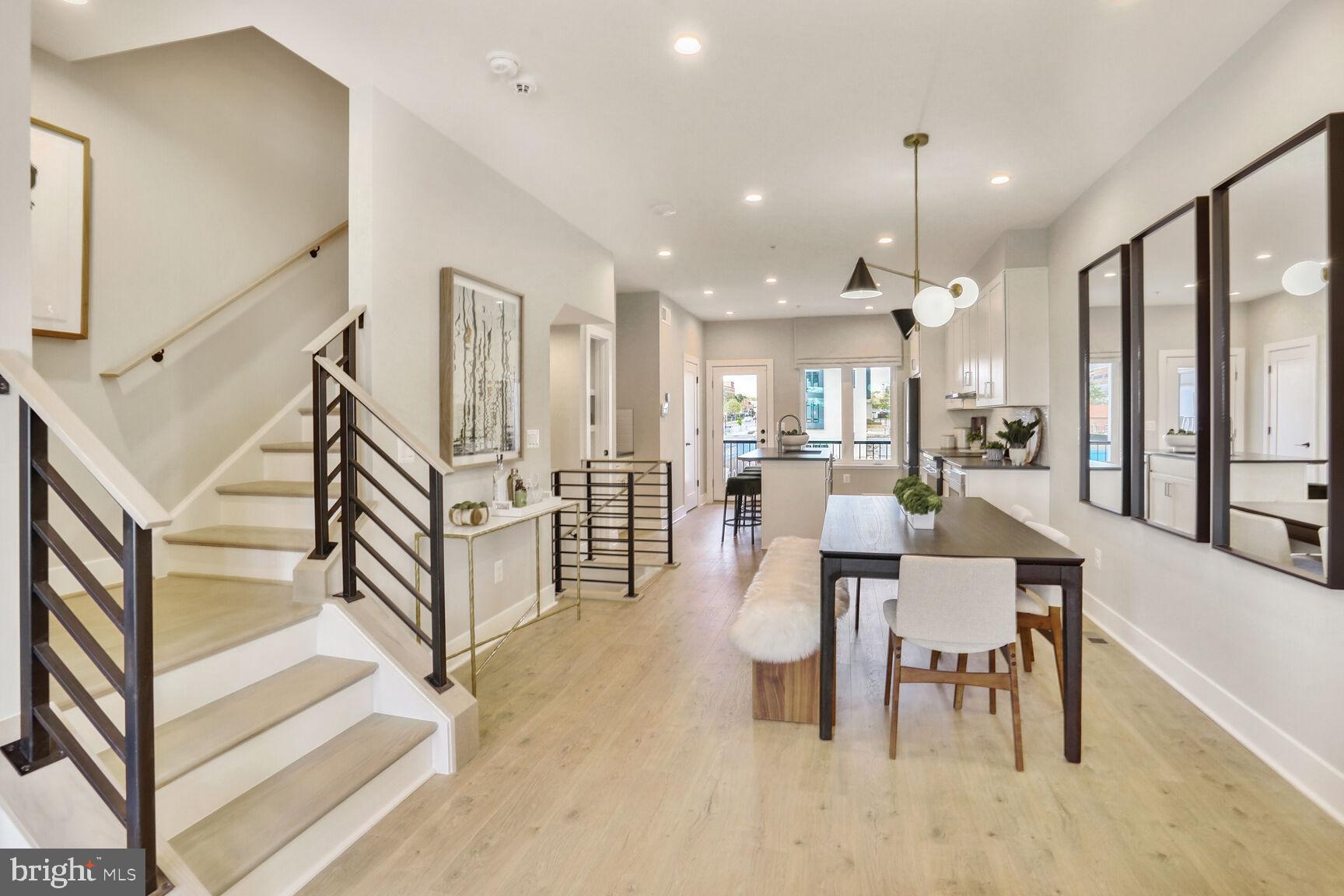 61 LOWER SERVICE COURT NW LOT 877