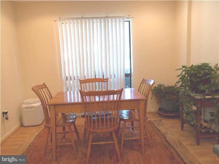 PUTNAM VIL - Residential Lease