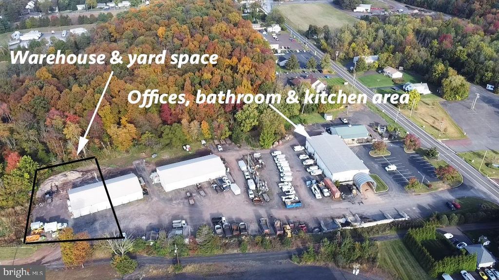 Photo of 70 Hatfield Pike #BUILDING 4, SOUDERTON, PA 18964 (MLS # PAMC2159126)