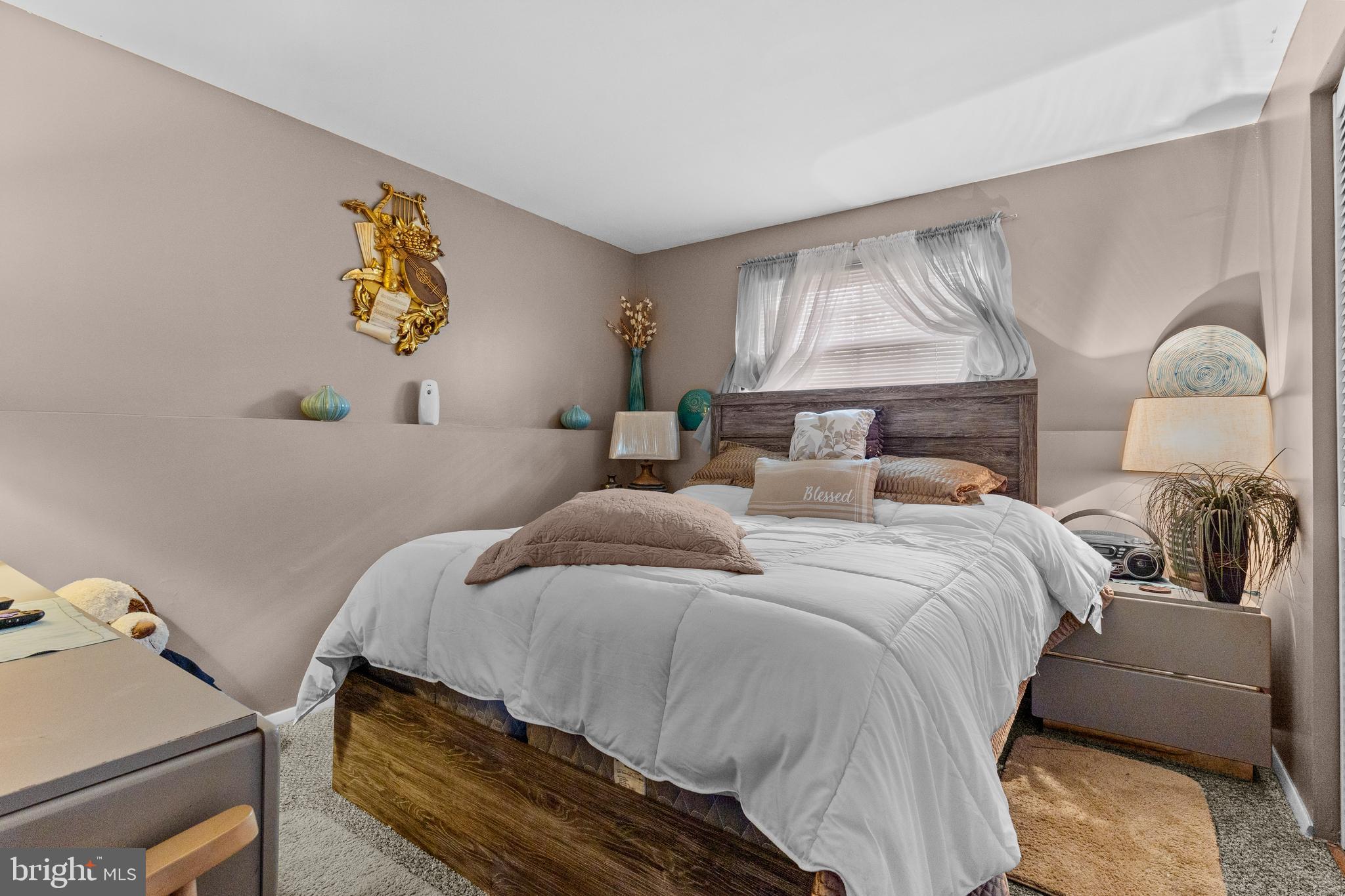 ROLLING RIDGE - Residential