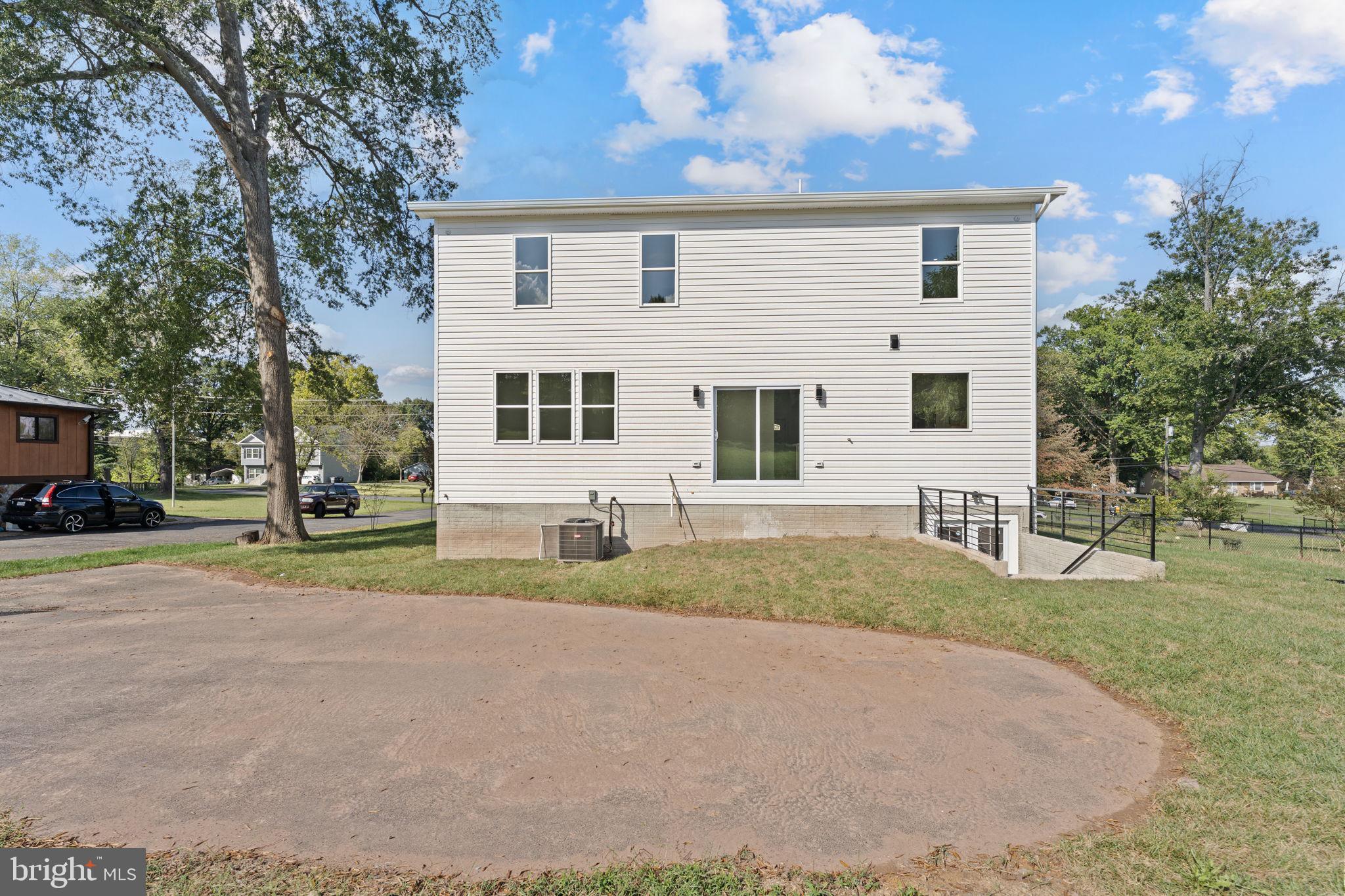 YORKSHIRE ACRES - Residential