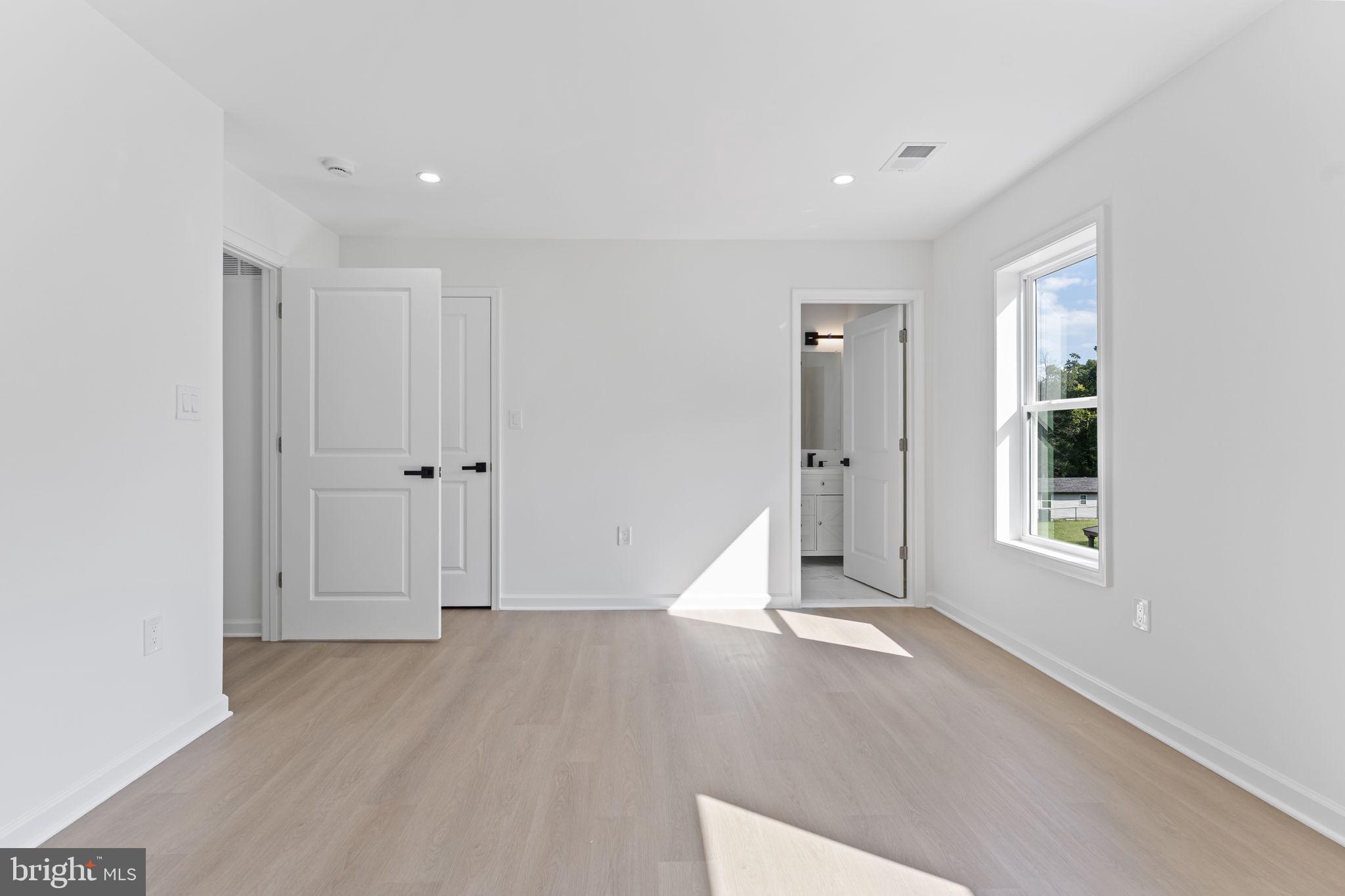 YORKSHIRE ACRES - Residential