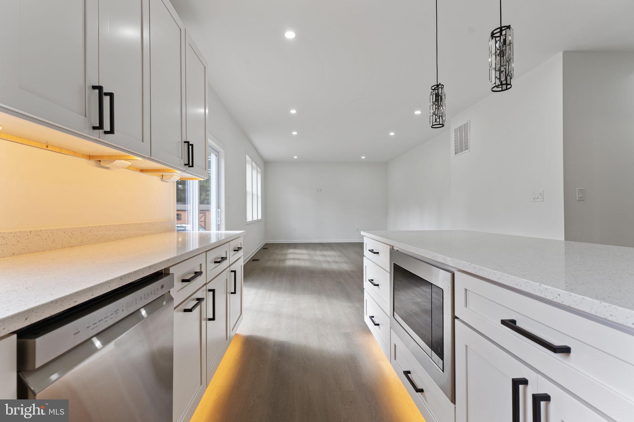 YORKSHIRE ACRES - Residential