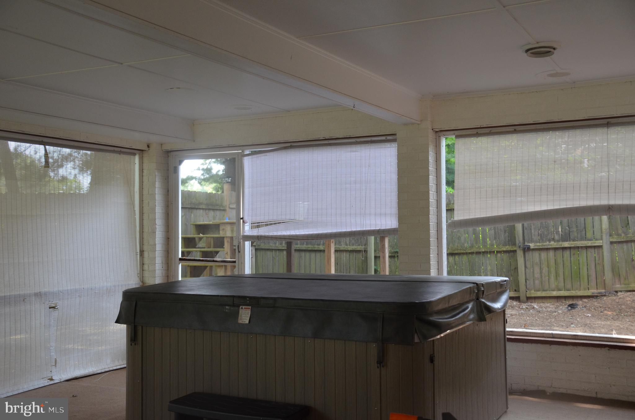 CAROL ACRES - Residential