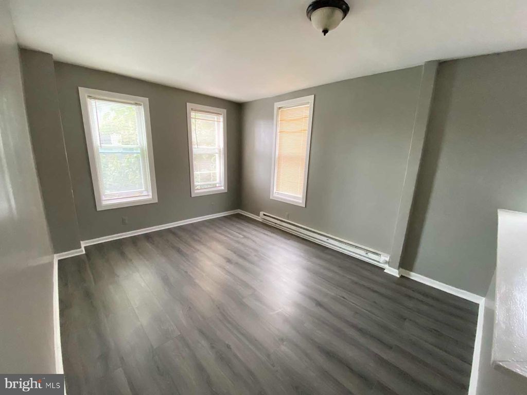 Photo of 635 W York Street #3RD FL, PHILADELPHIA, PA 19133 (MLS # PAPH2575896)