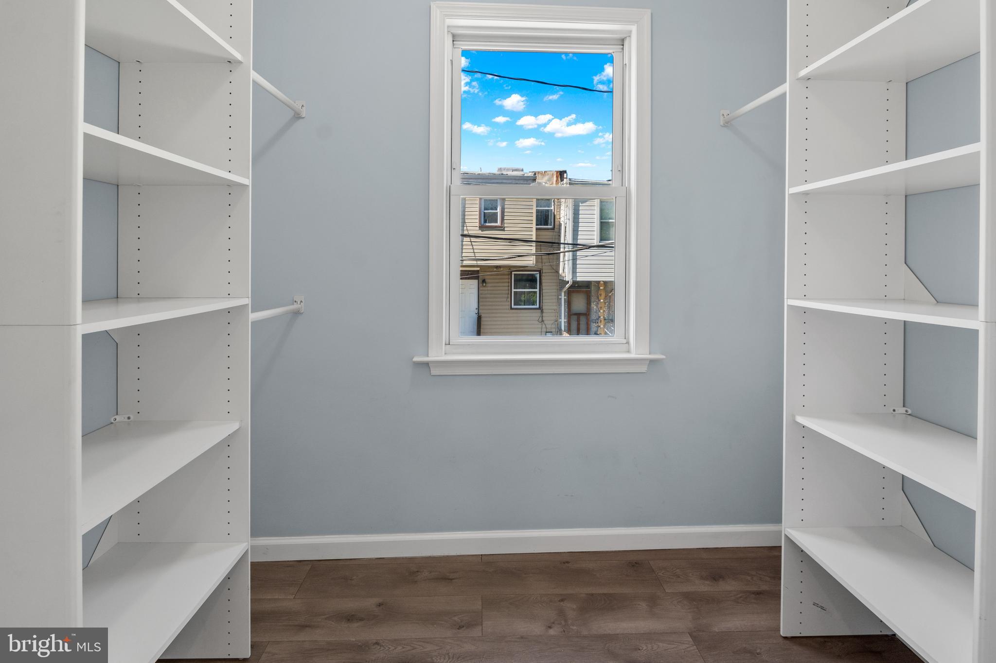 OLIVER - Residential