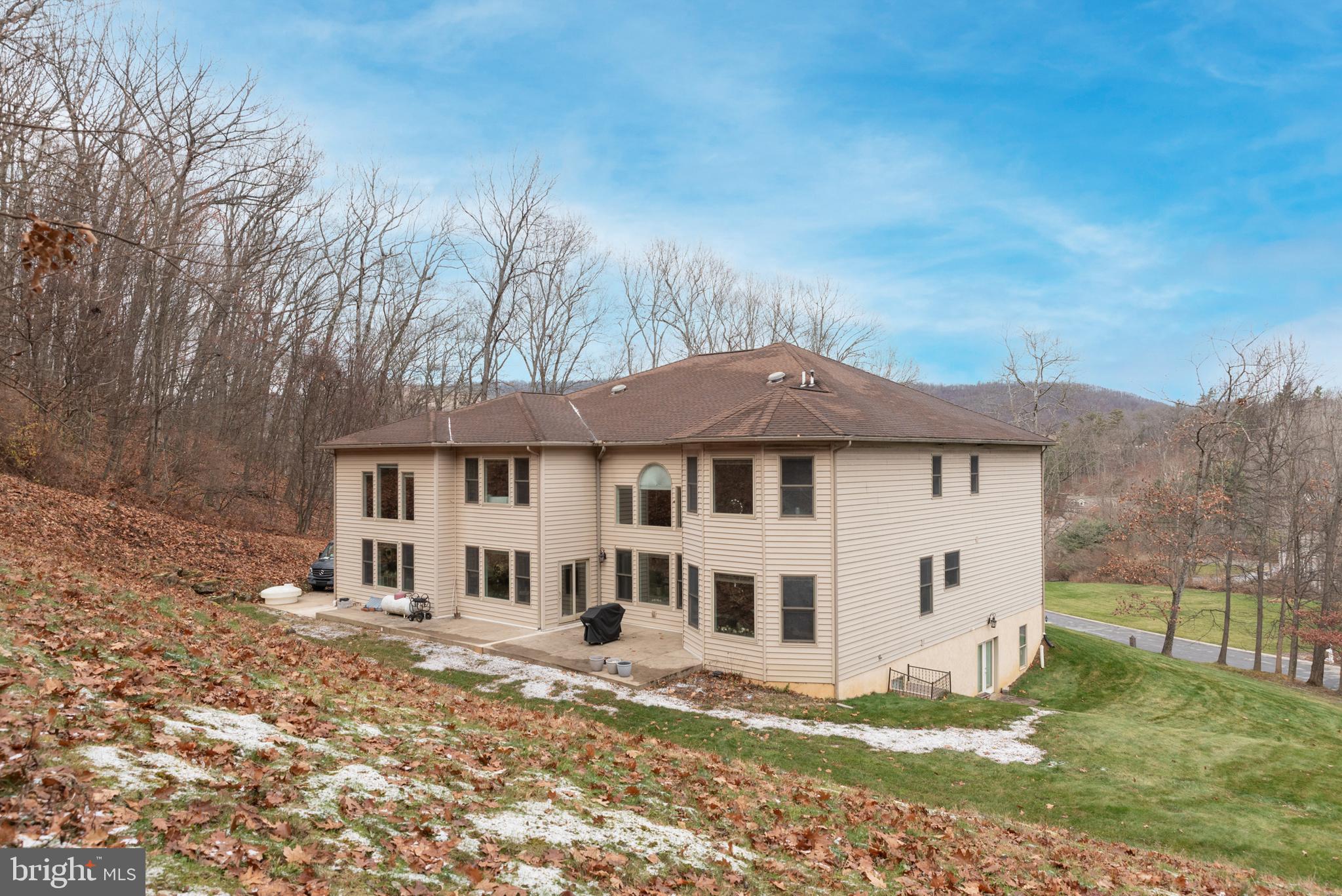 CEDAR CLIFF - Residential