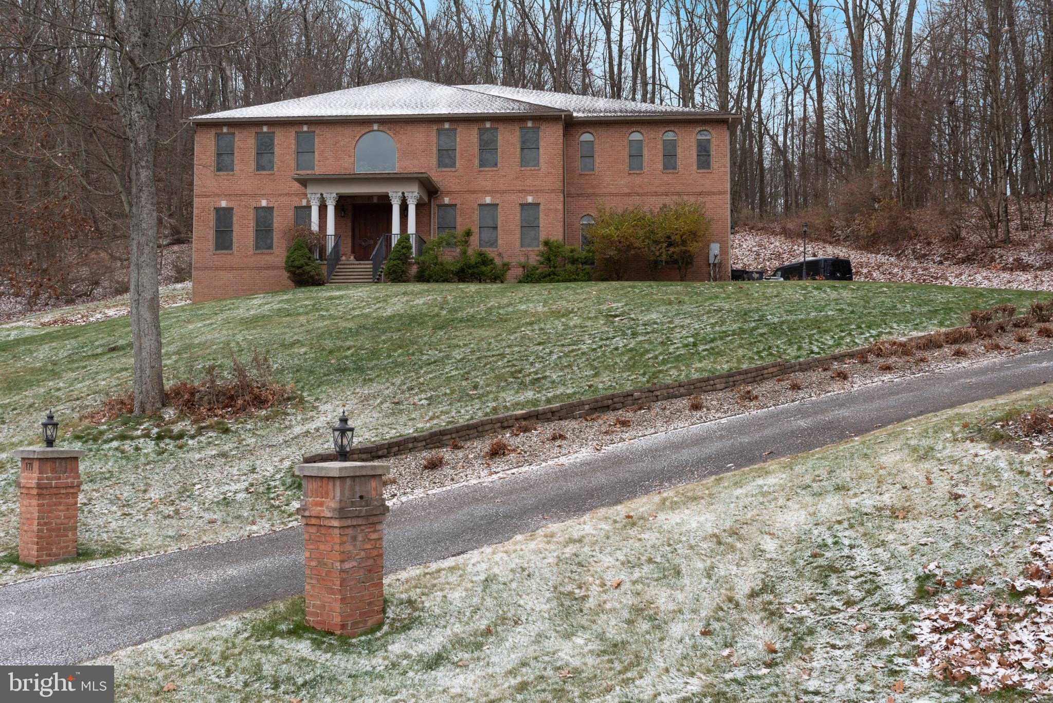 CEDAR CLIFF - Residential