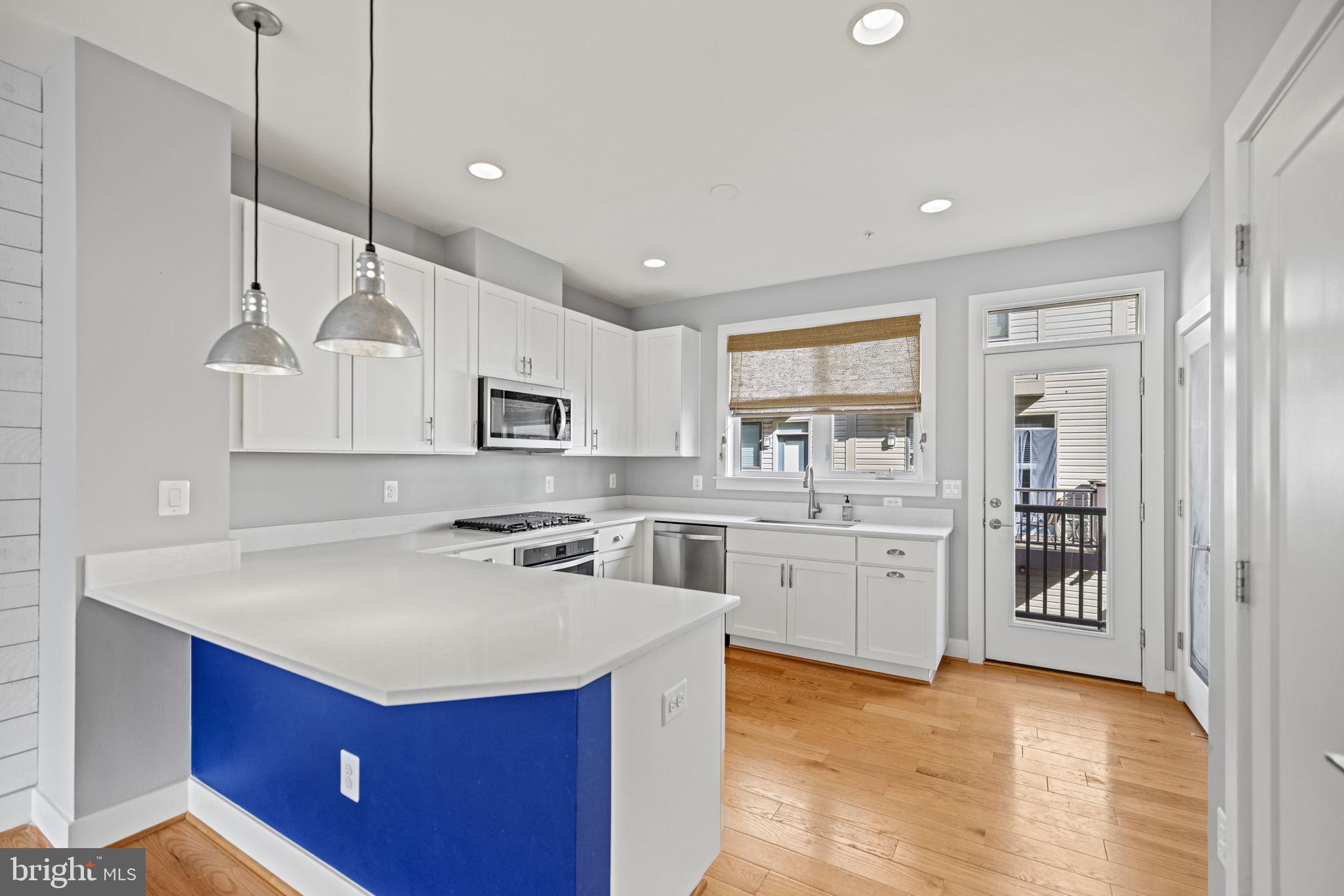 WESTSIDE AT SHADY GROVE METRO - Residential Lease