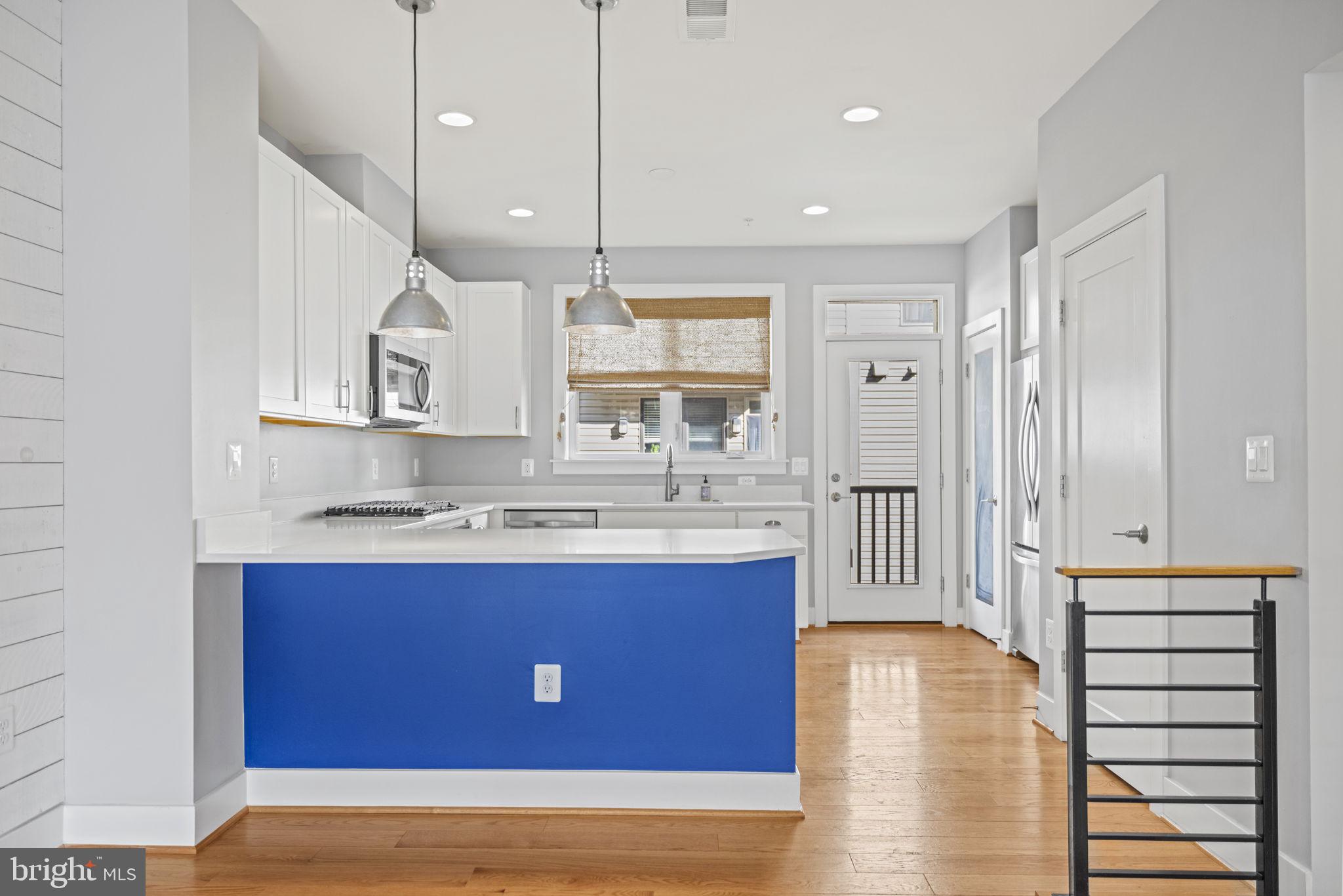 WESTSIDE AT SHADY GROVE METRO - Residential Lease