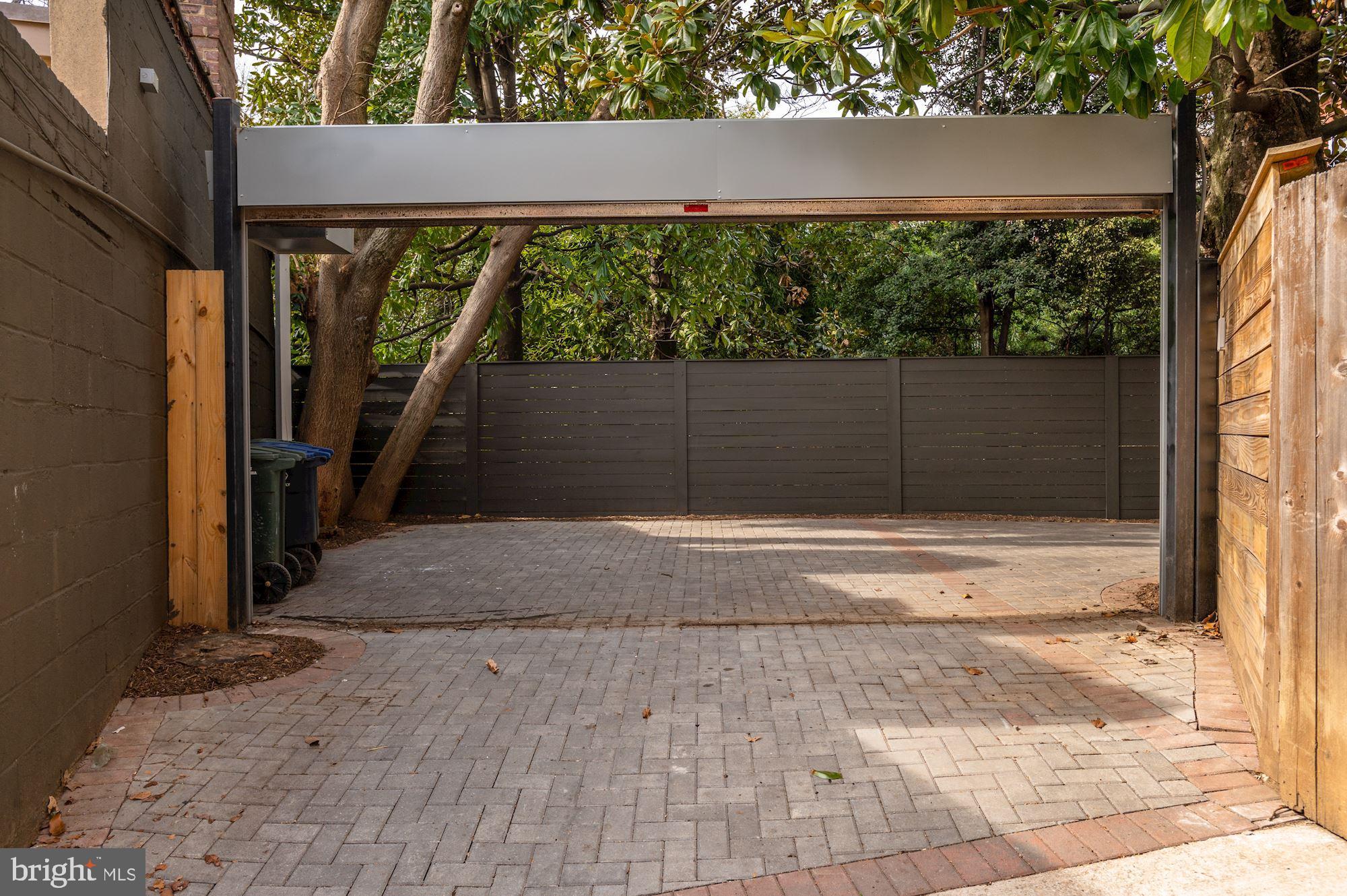 GEORGETOWN - Residential