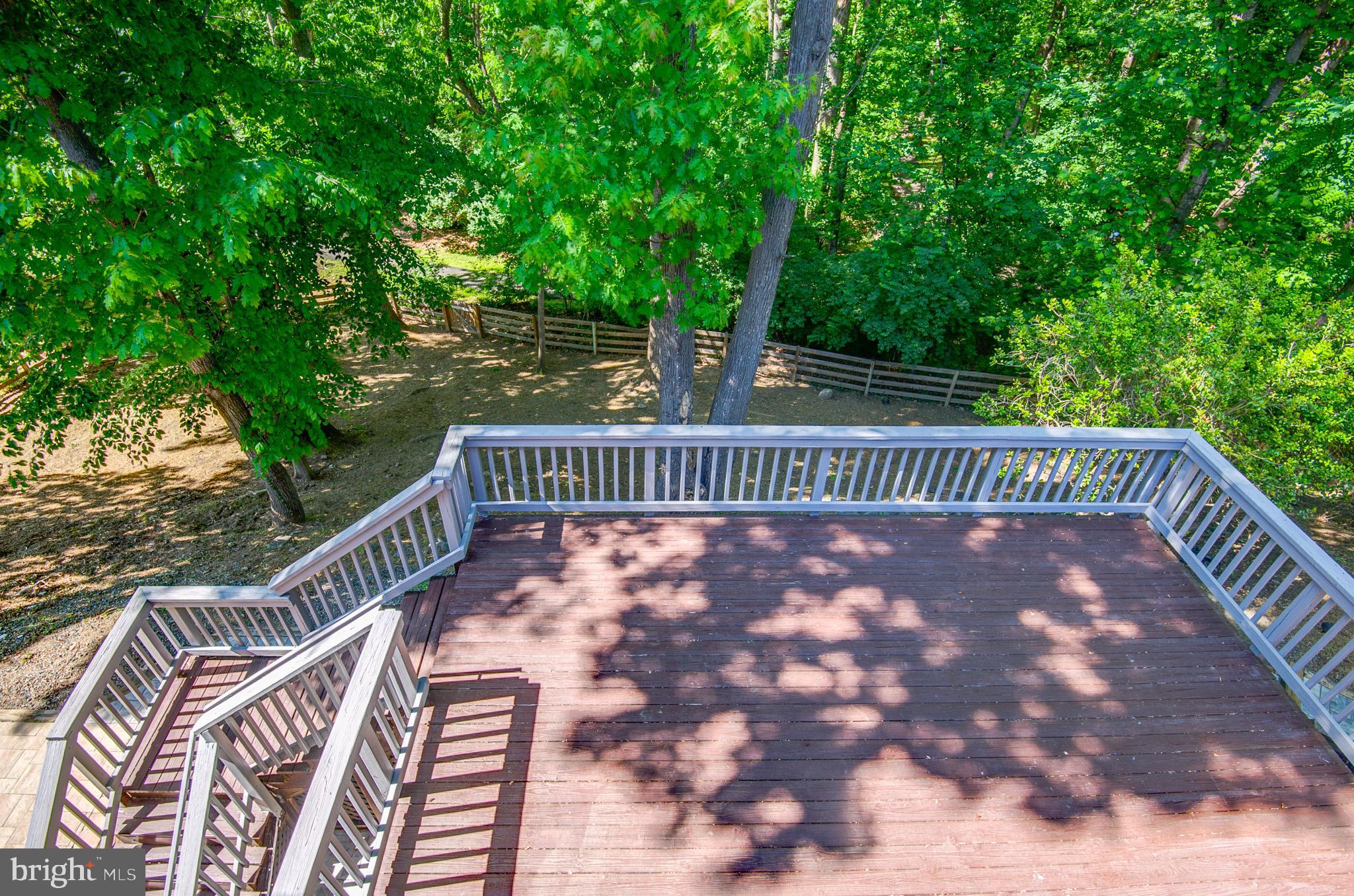 OAKTON GLEN - Residential