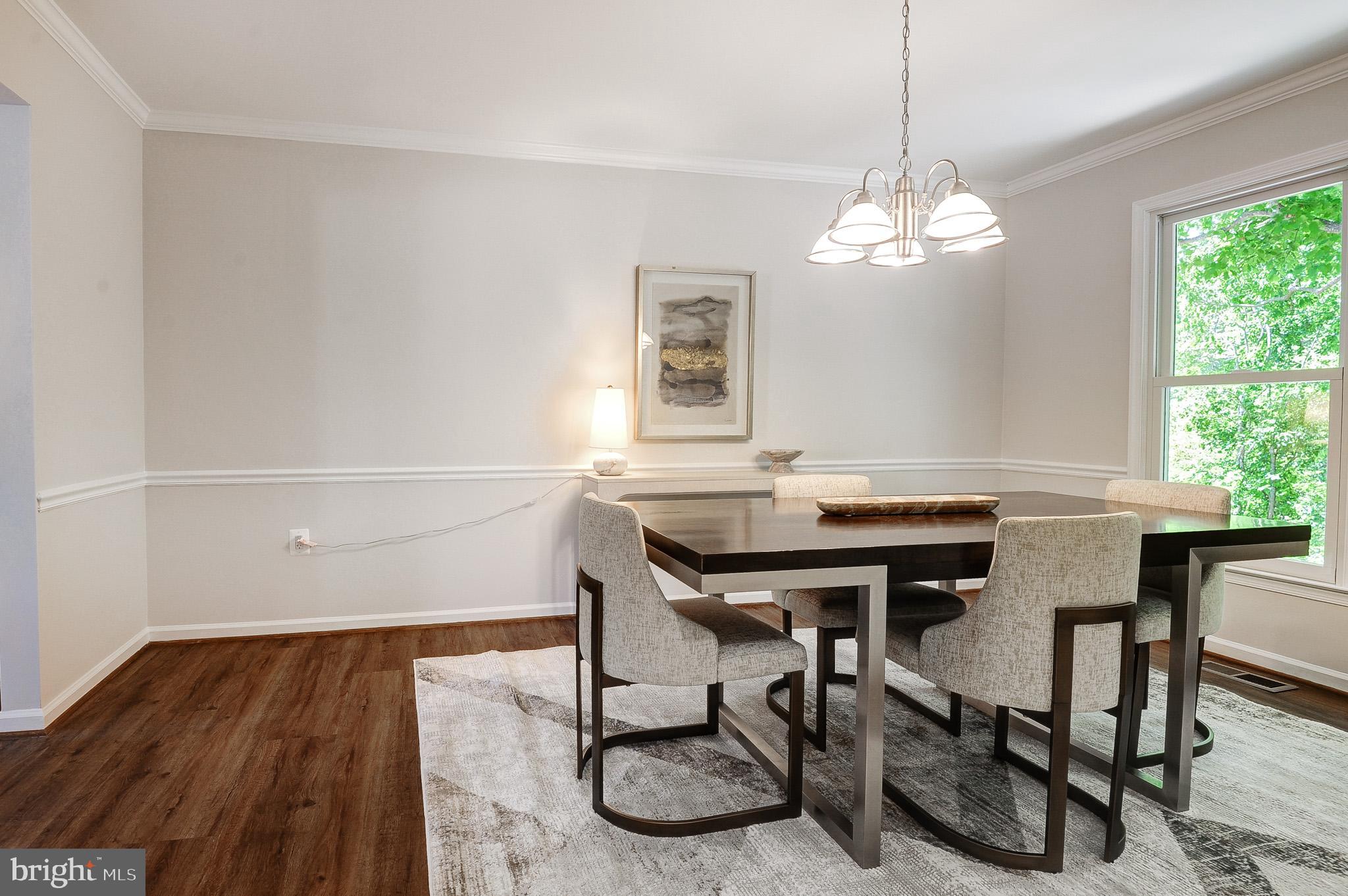 OAKTON GLEN - Residential
