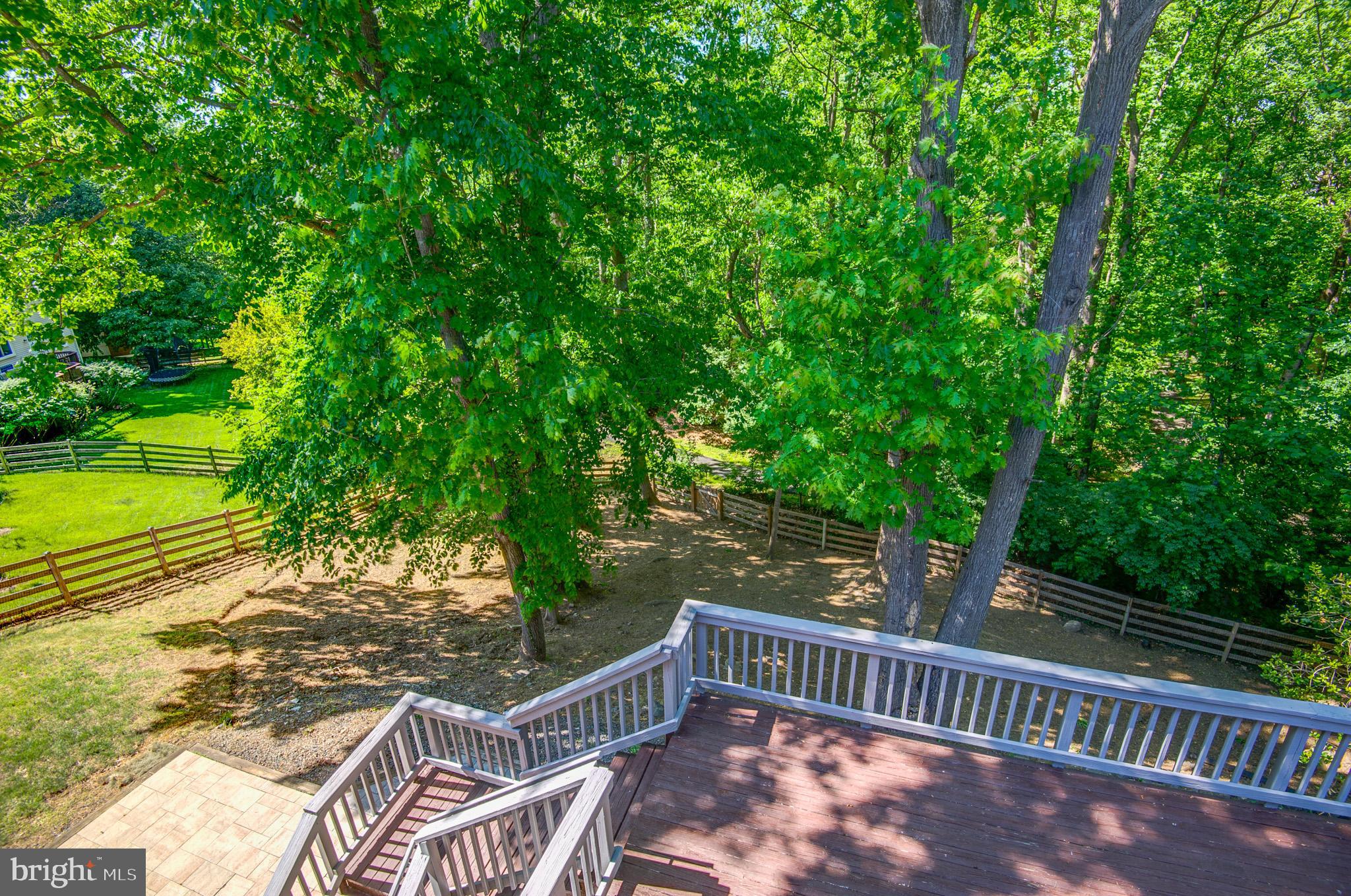 OAKTON GLEN - Residential