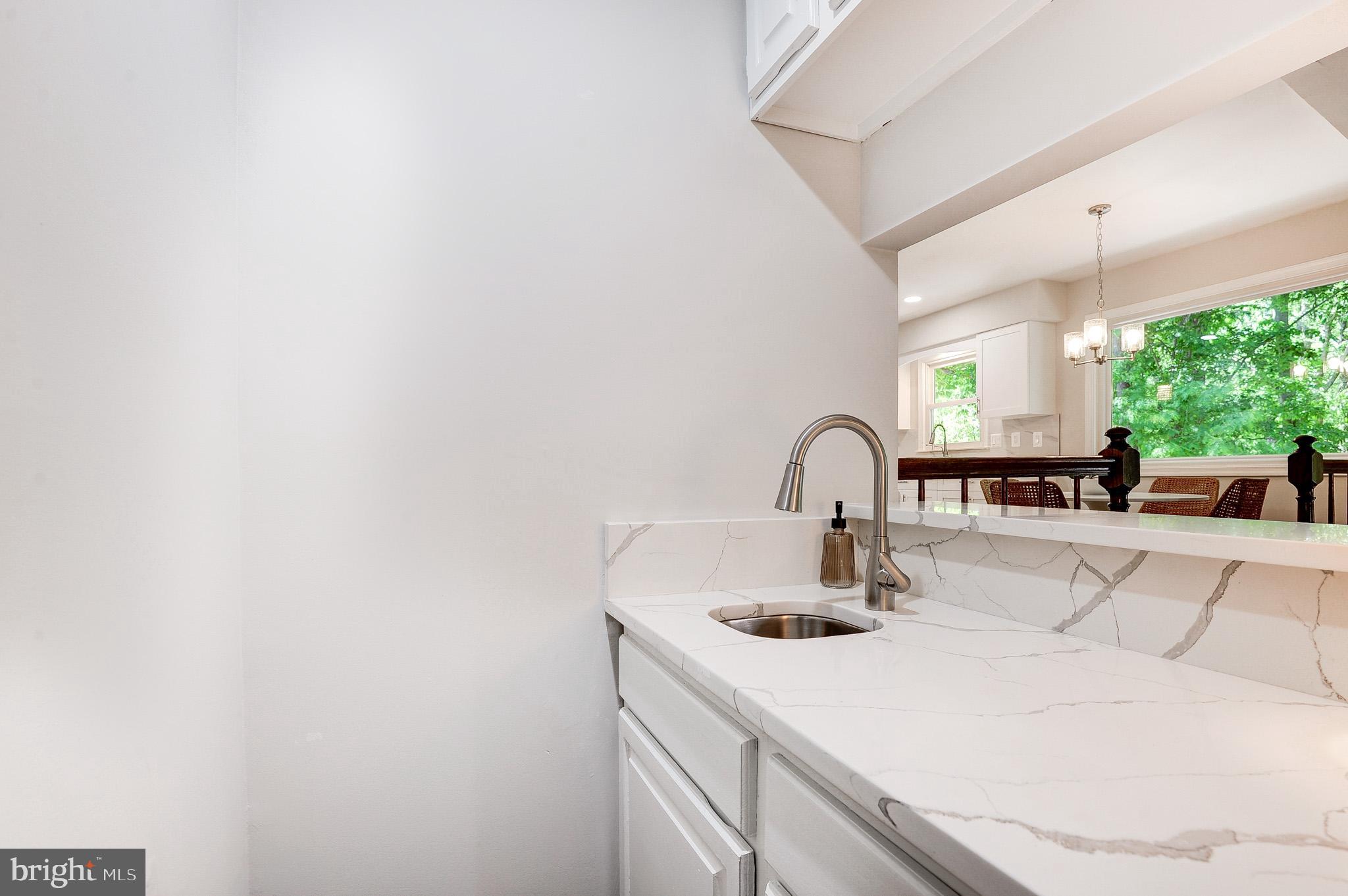 OAKTON GLEN - Residential