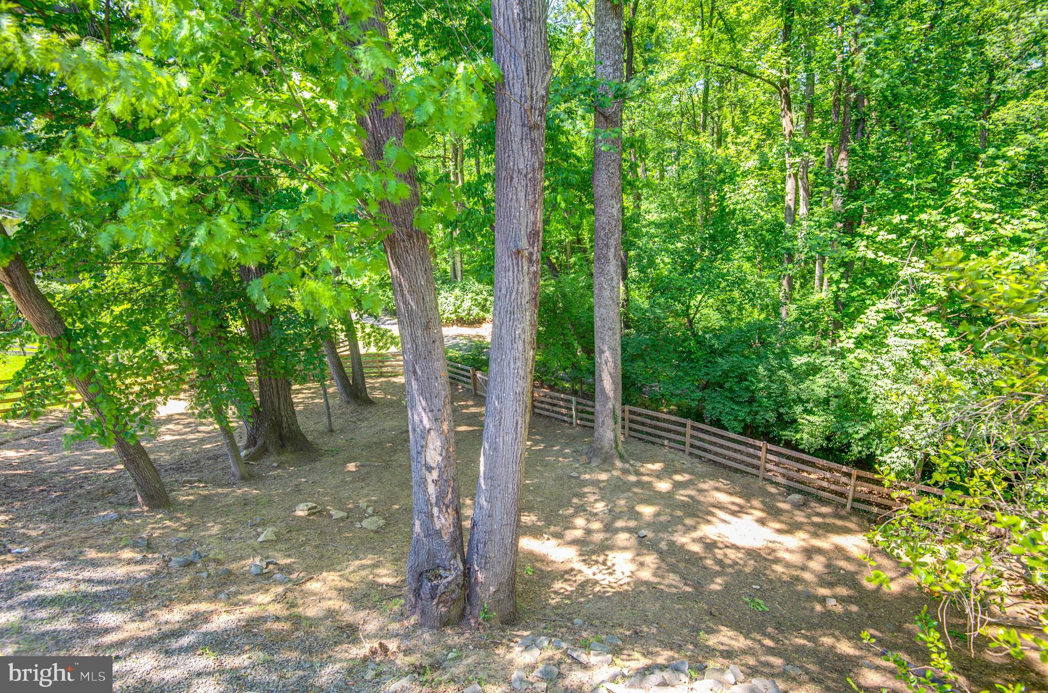 OAKTON GLEN - Residential
