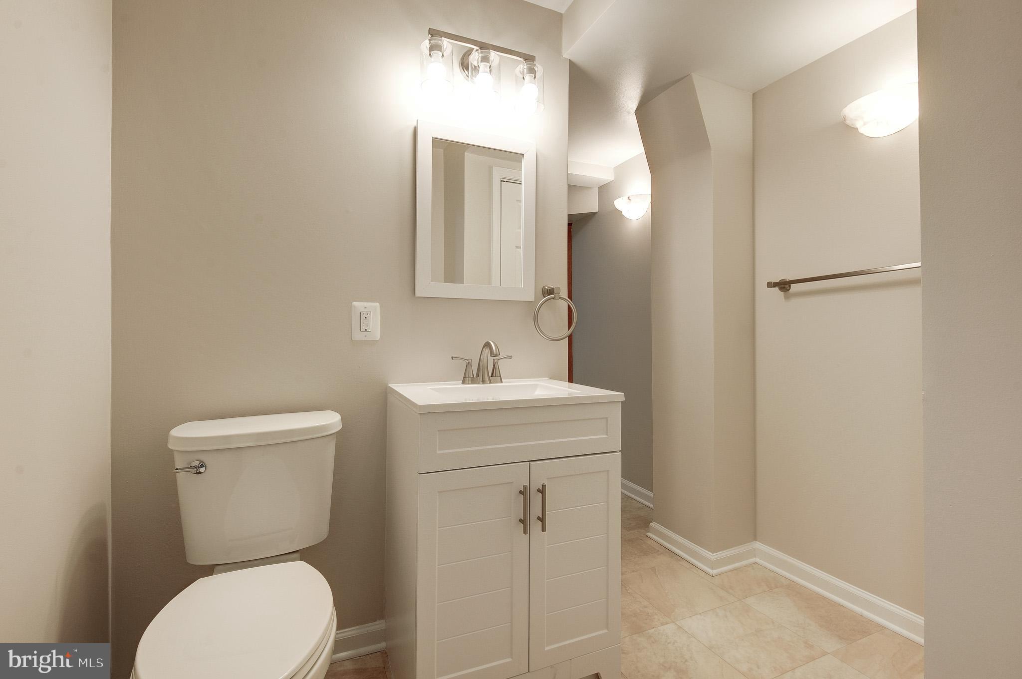 OAKTON GLEN - Residential