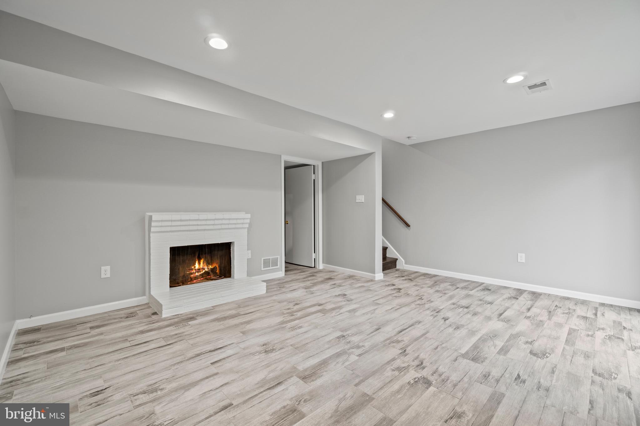 DALE CITY - Residential