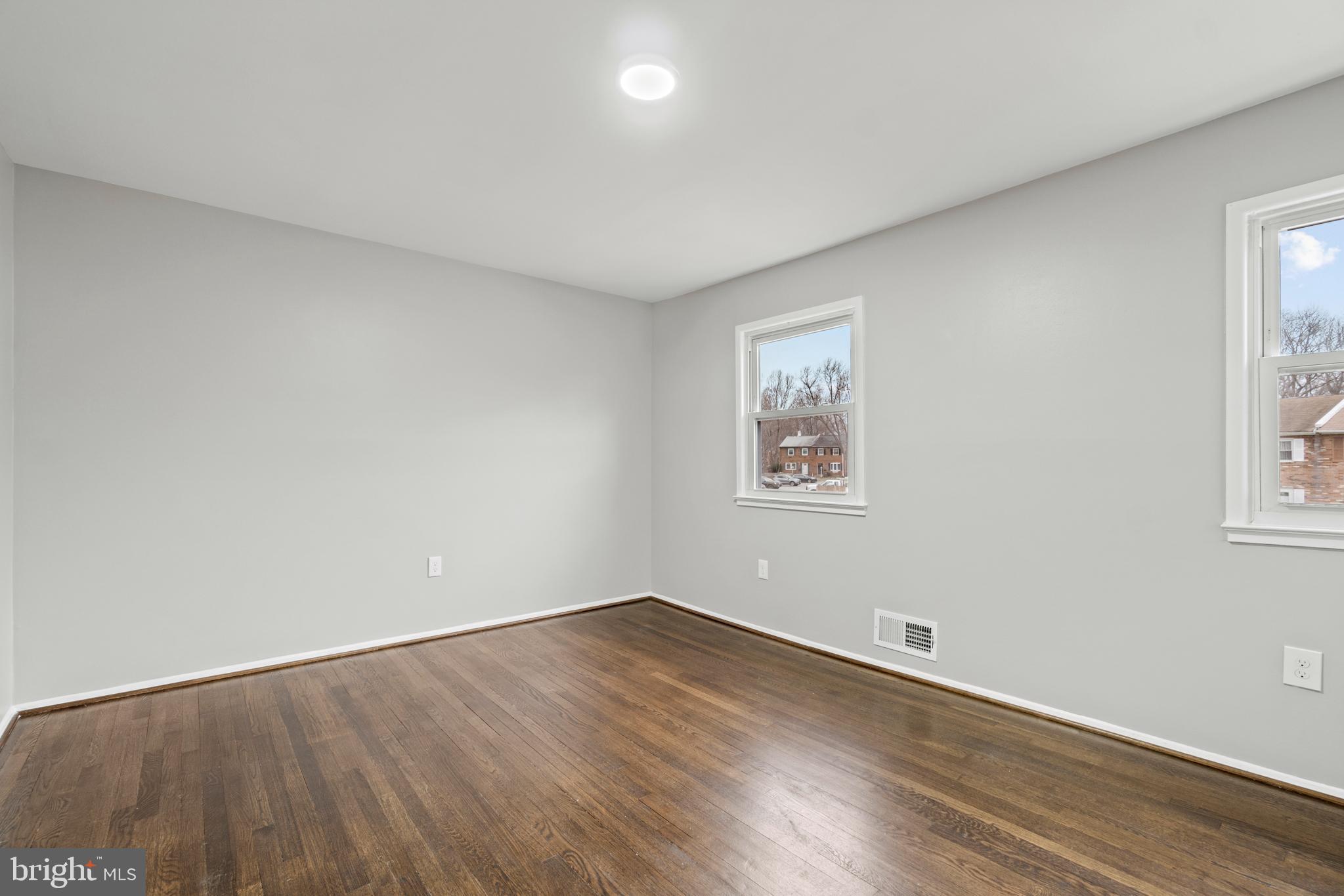 DALE CITY - Residential