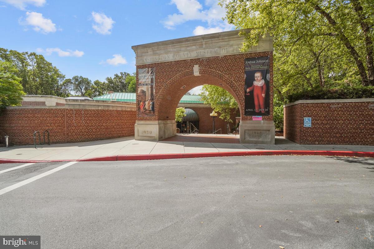 WOODCREST - Residential