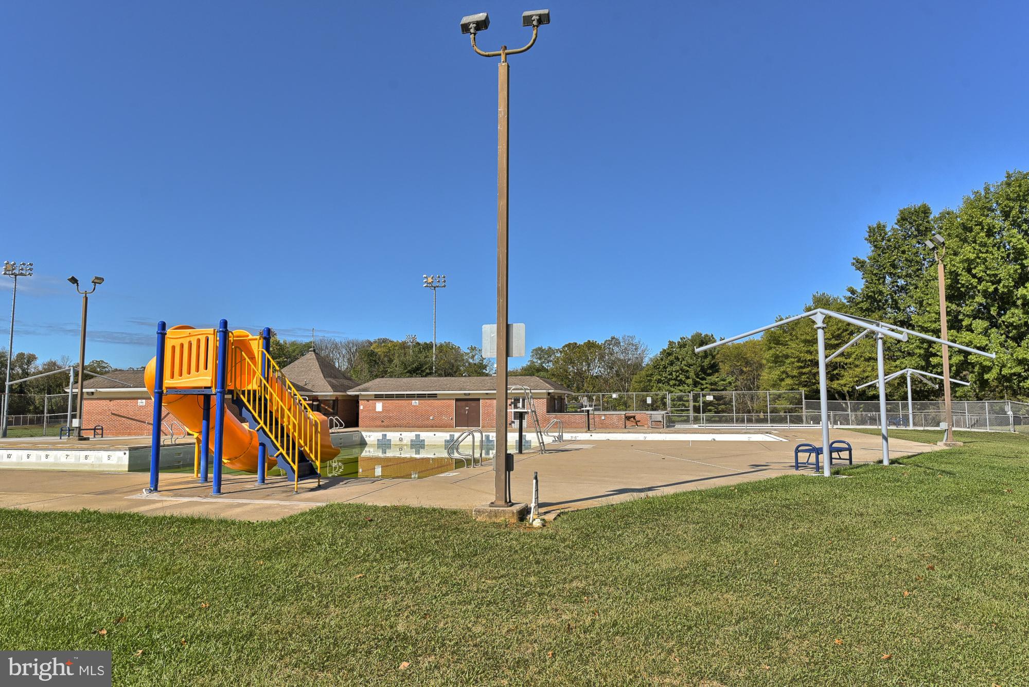 WOODCREST - Residential