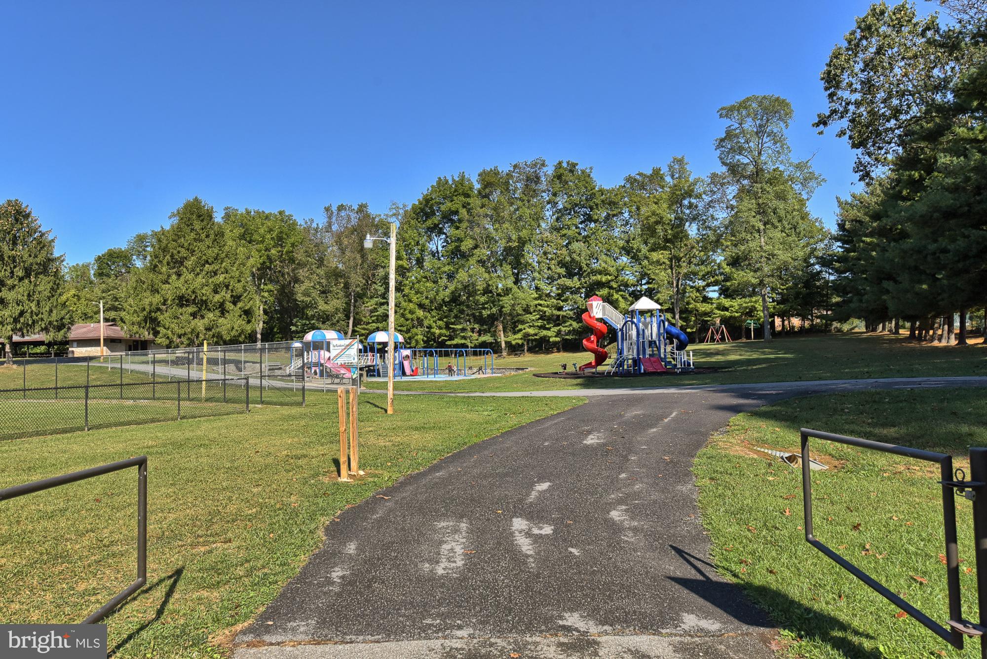 WOODCREST - Residential
