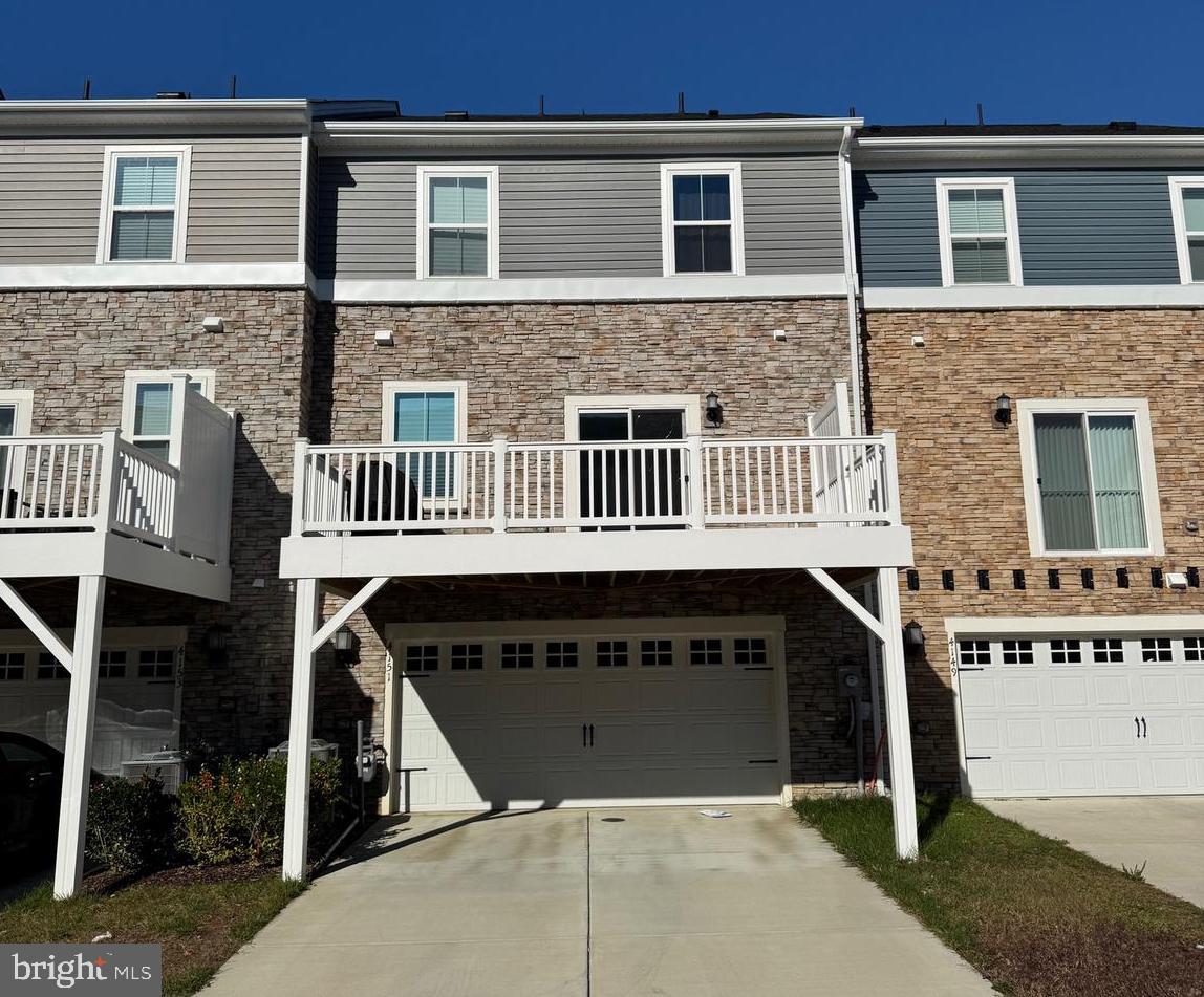 HIGHLAND ESTATES - Residential Lease