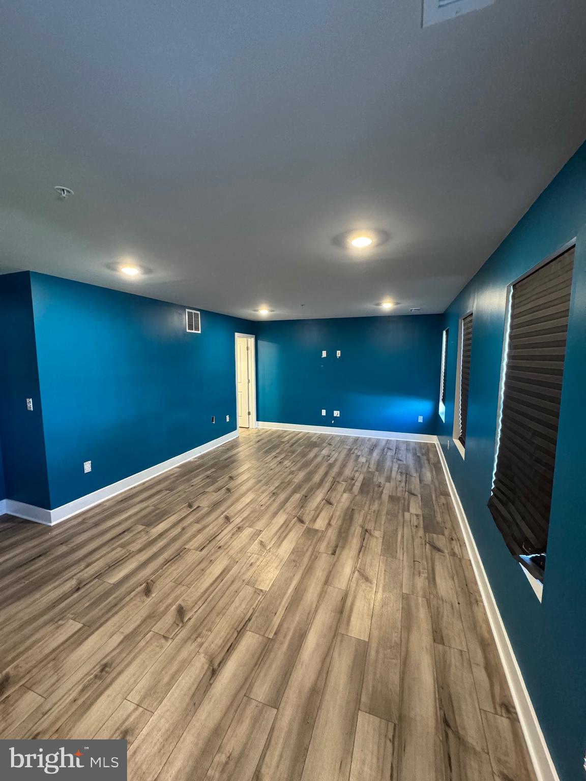 HIGHLAND ESTATES - Residential Lease