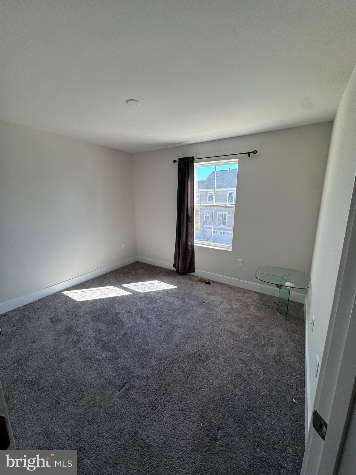 HIGHLAND ESTATES - Residential Lease