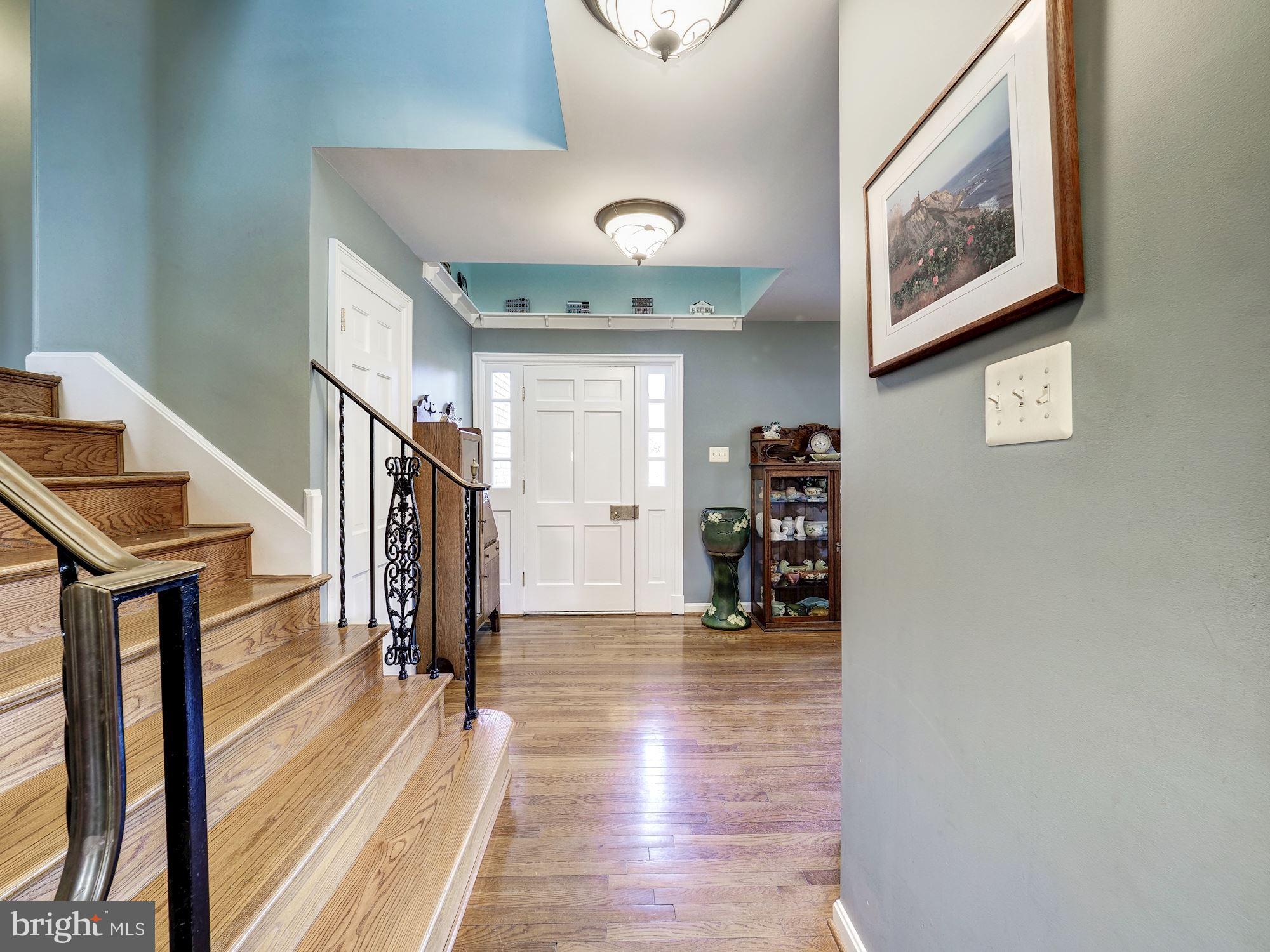 CONGRESSIONAL COUNTRY CLUB ESTATES - Residential